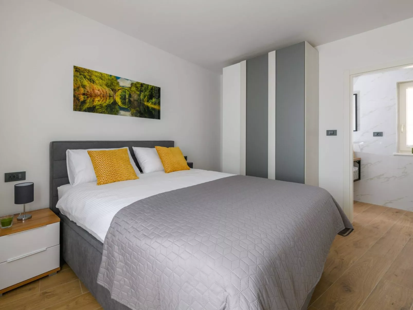 Villa Grande, klimatisiert und mit Pool in Jursici-Image-tags.info