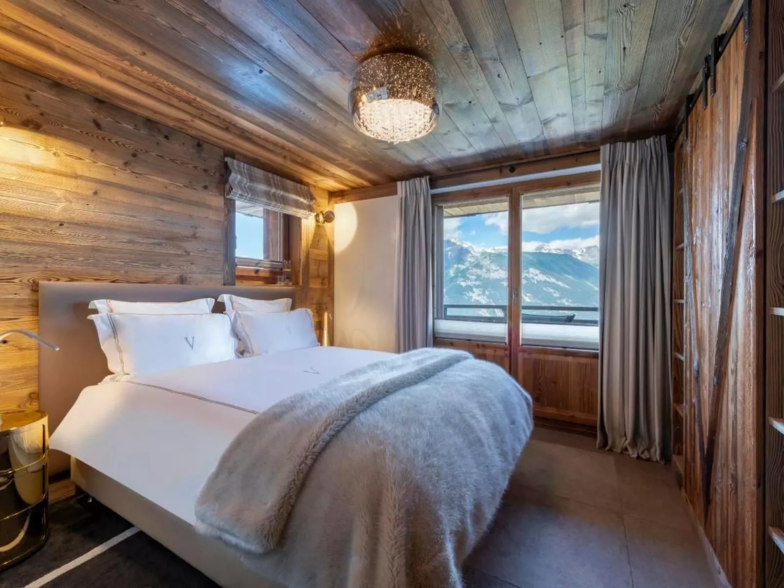 Chalet V mit Lift und Pool-Binnen