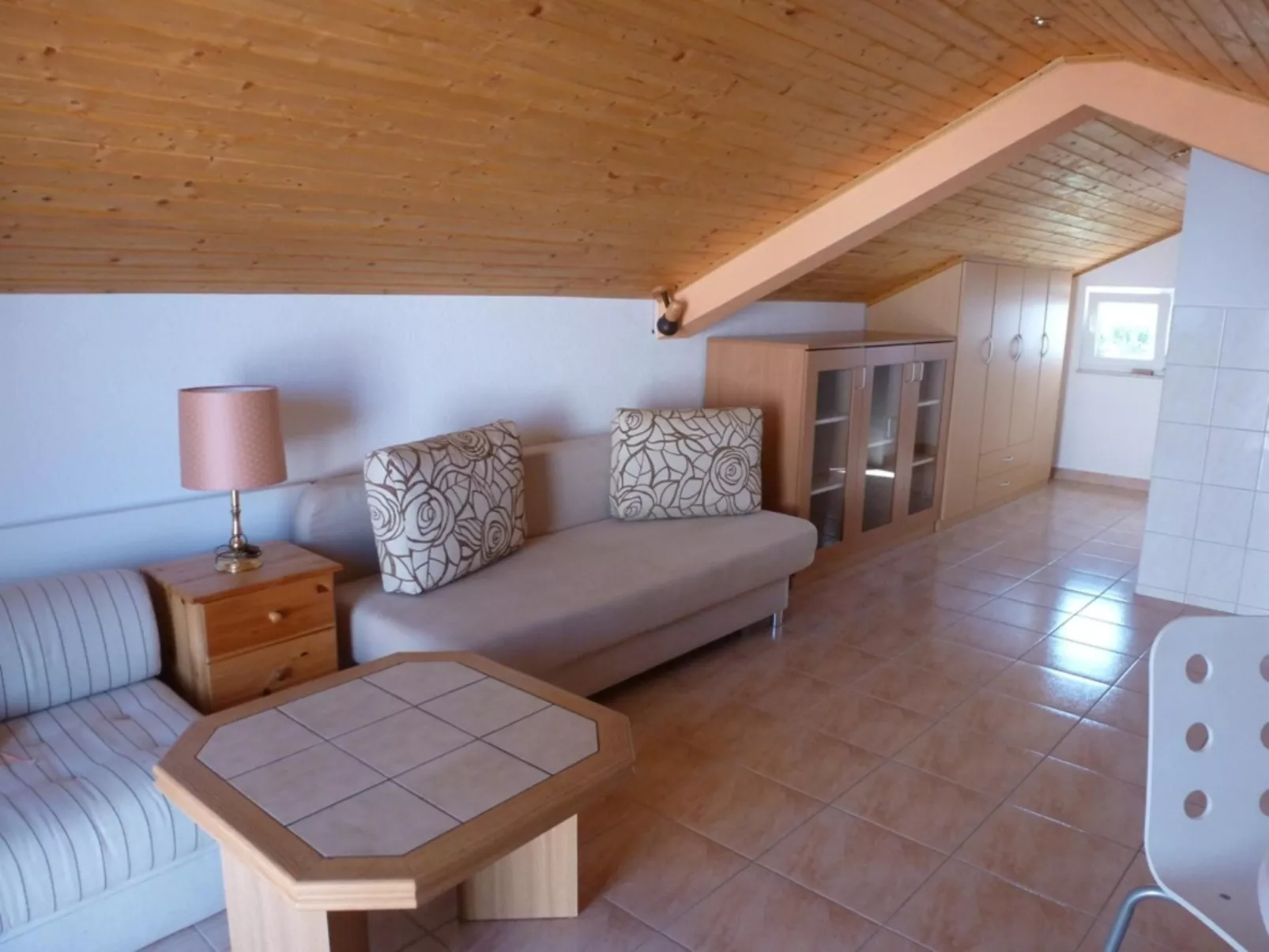 Charmantes Studioappartement in Vir-Image-tags.info