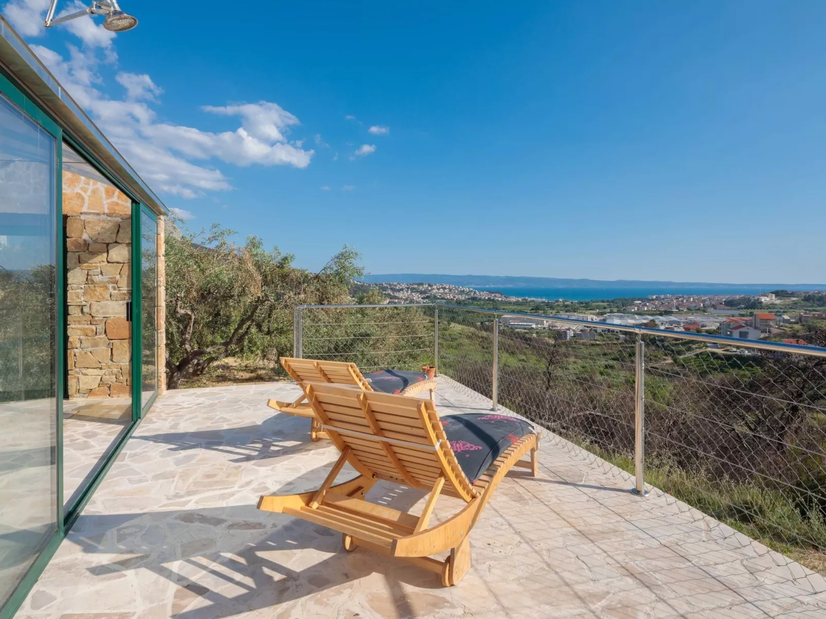 Ferienvilla Kalista mit Pool und tollem Ausblick-Buiten