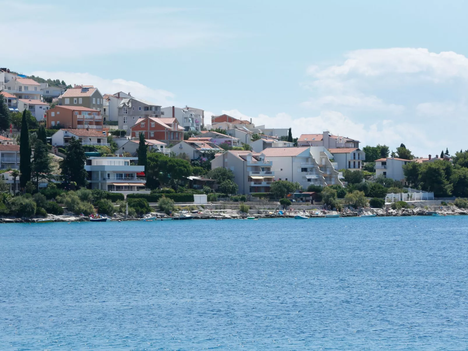 Für 5 Personen ca. 65 m&sup2; in Okrug Gornji, Adriaküste Kroatien (Kroatische-Buiten