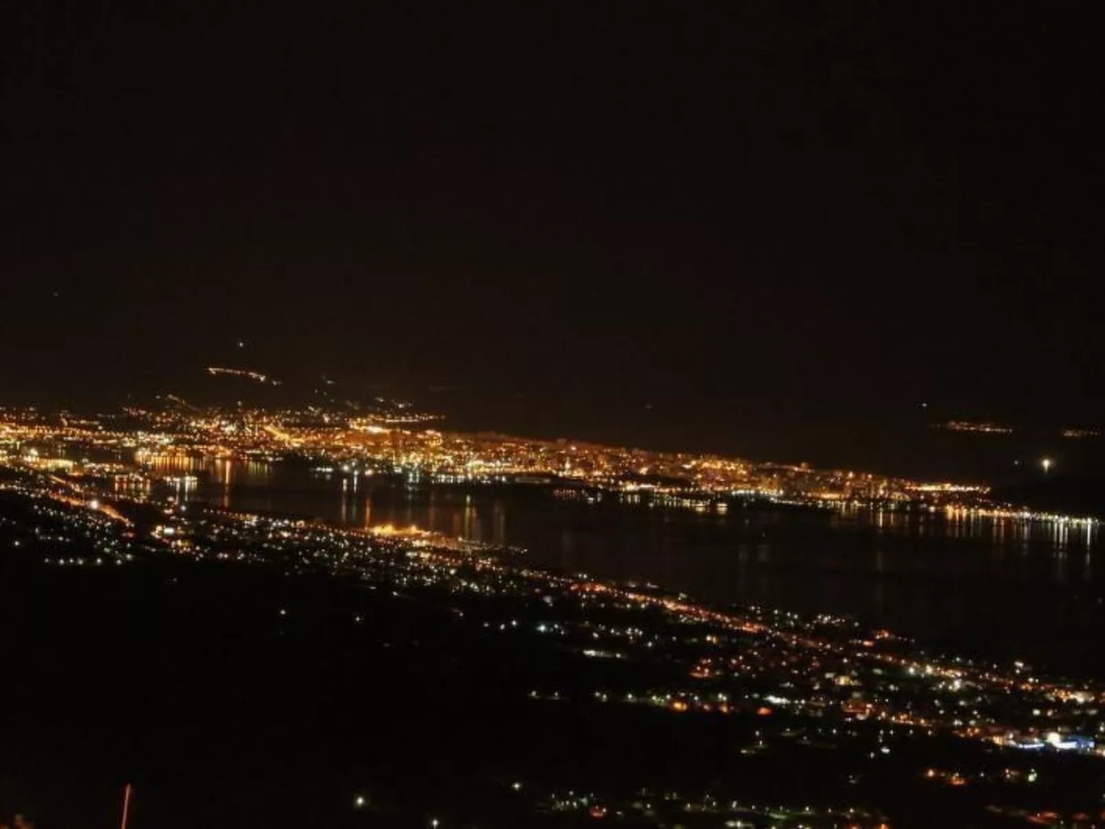 Wohnung mit Grill, Terrasse und Garten-Buiten