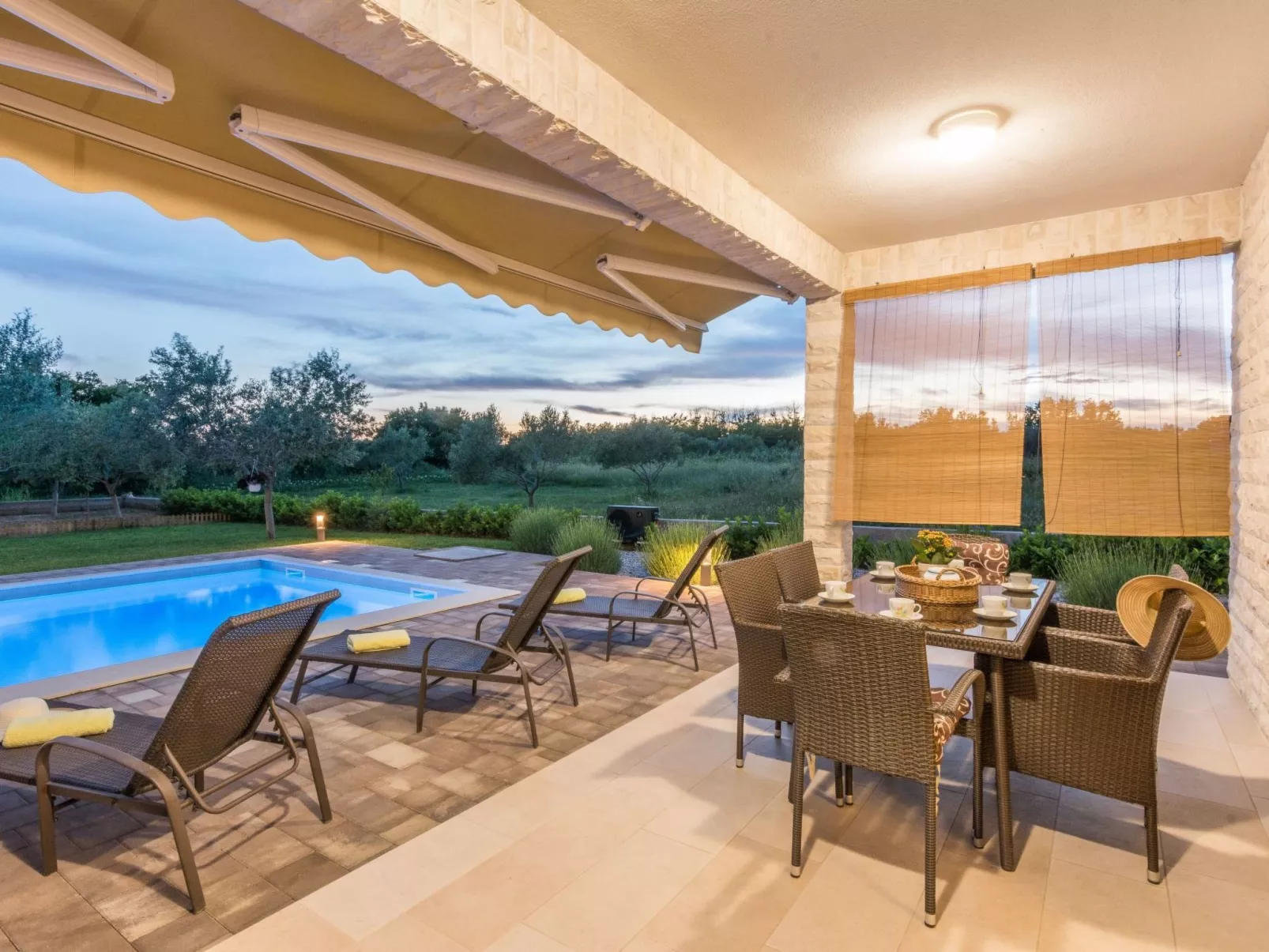 Villa Mia mit beheiztem Pool -von TA Leut Agency-Buiten