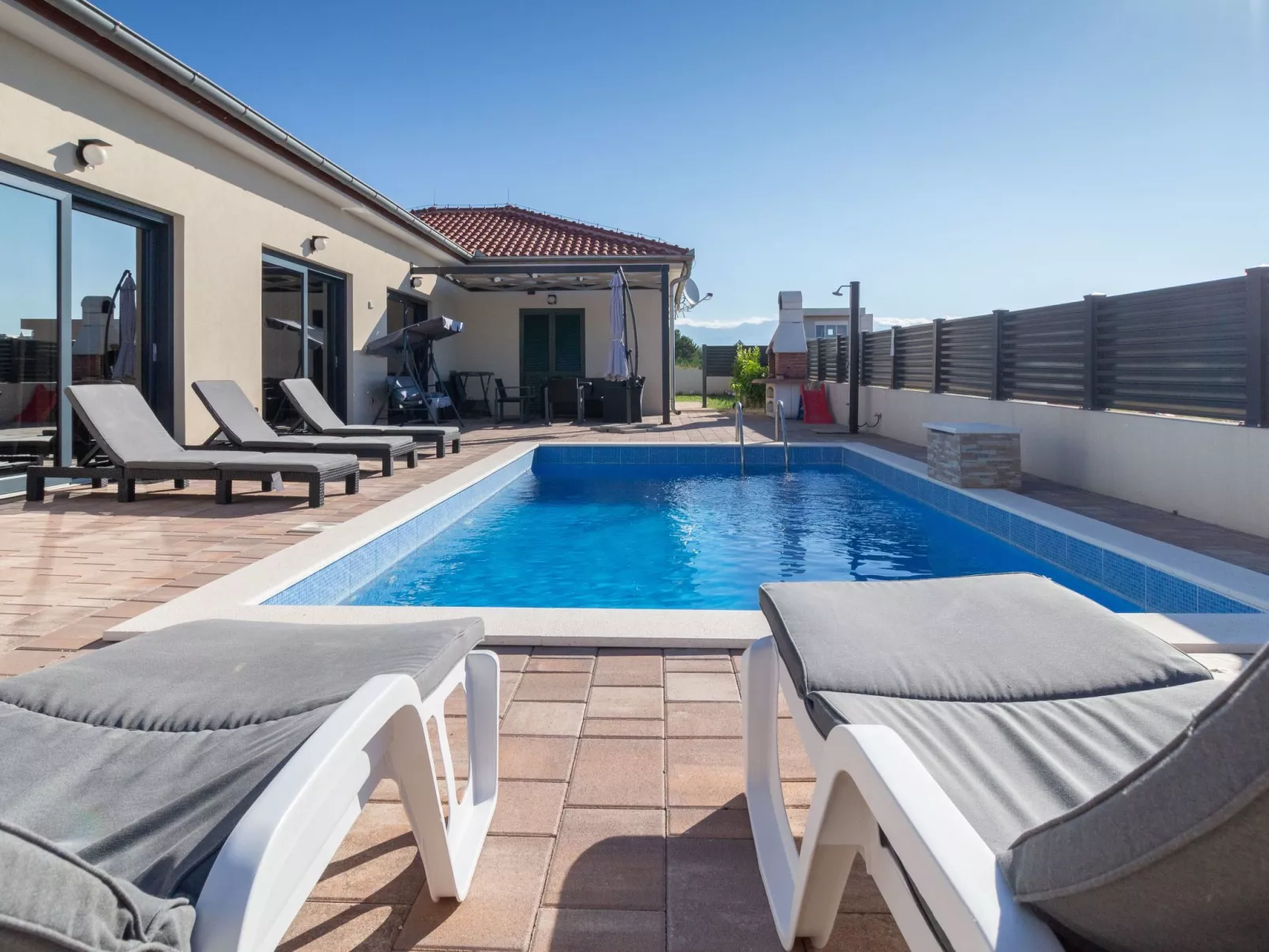 Villa in Vrsi 01 mit beheiztem Pool - TA Leut Agency-Buiten