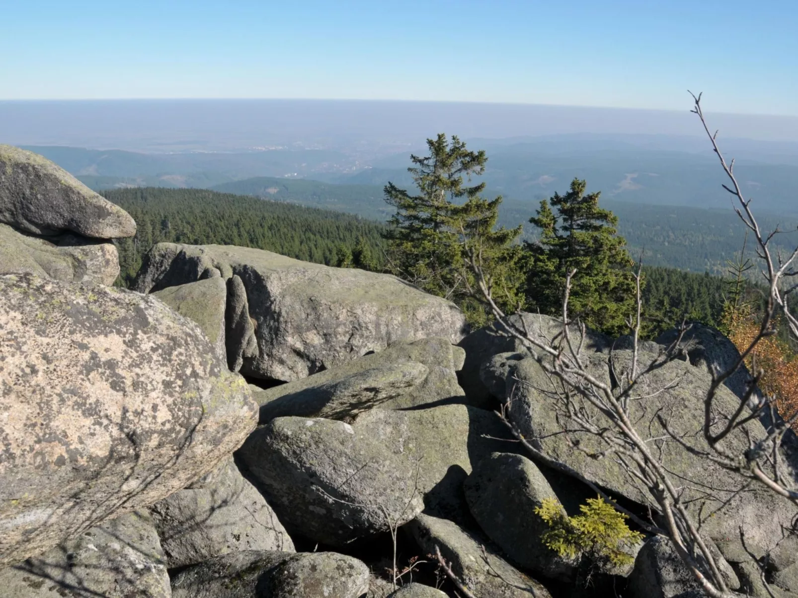 Mit herrlicher Aussicht in die Berge-Buiten