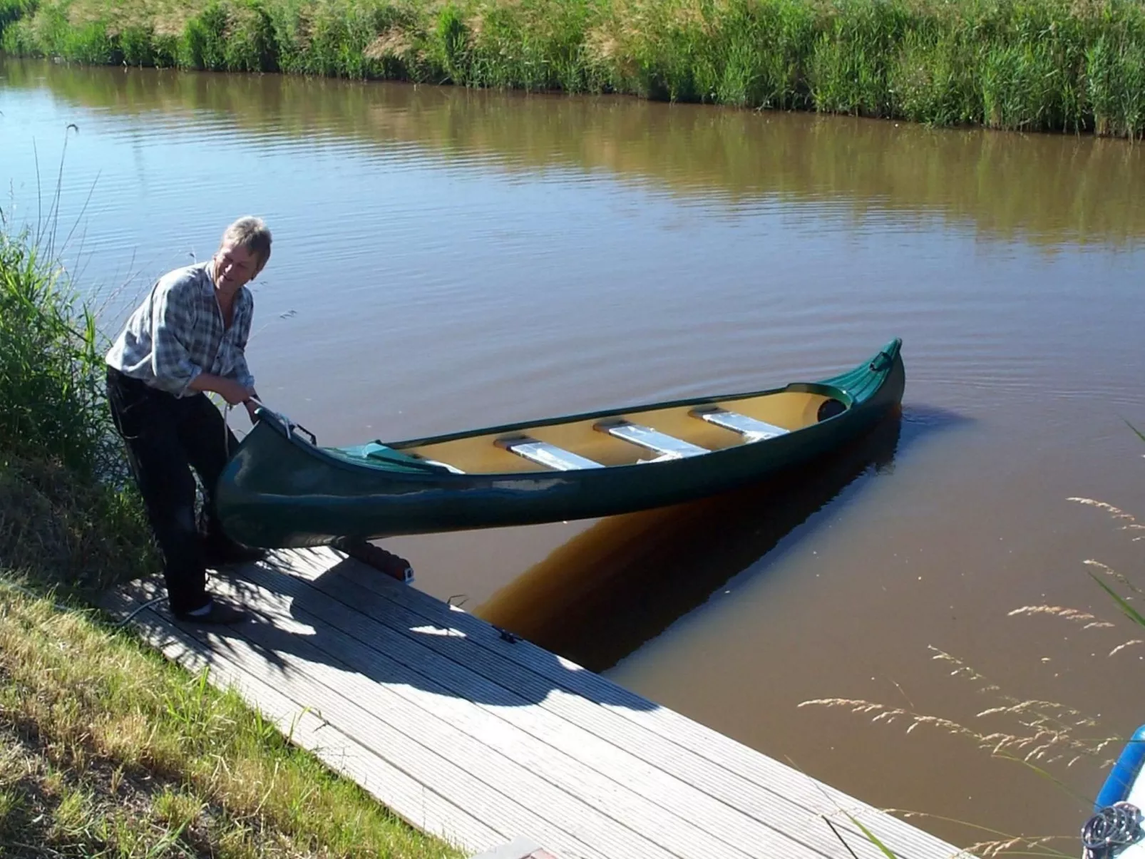 Lara's Olle Warft-Buiten