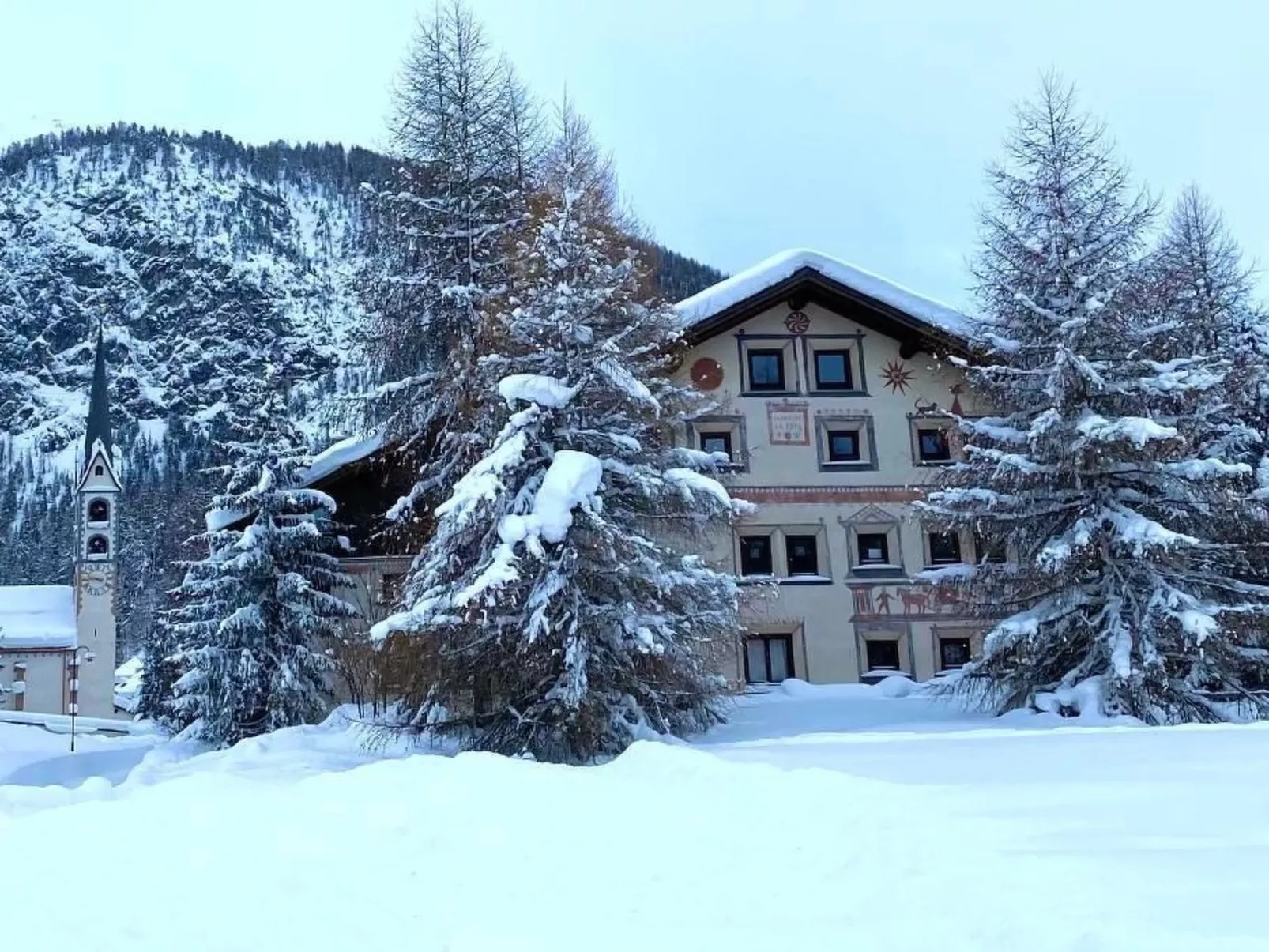 Chesa Ladina-Image-tags.info