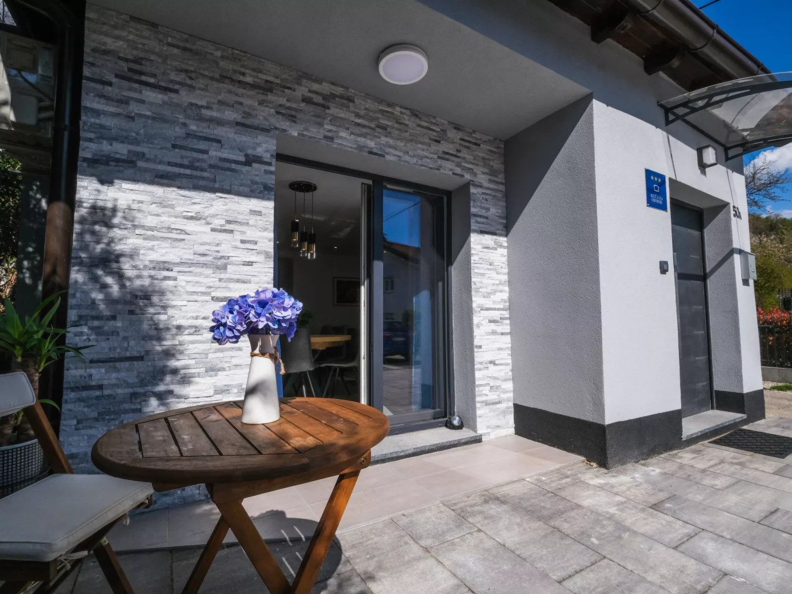 "Vila Kaja" mit Waschmaschine und Geschirrspüler-Image-tags.info