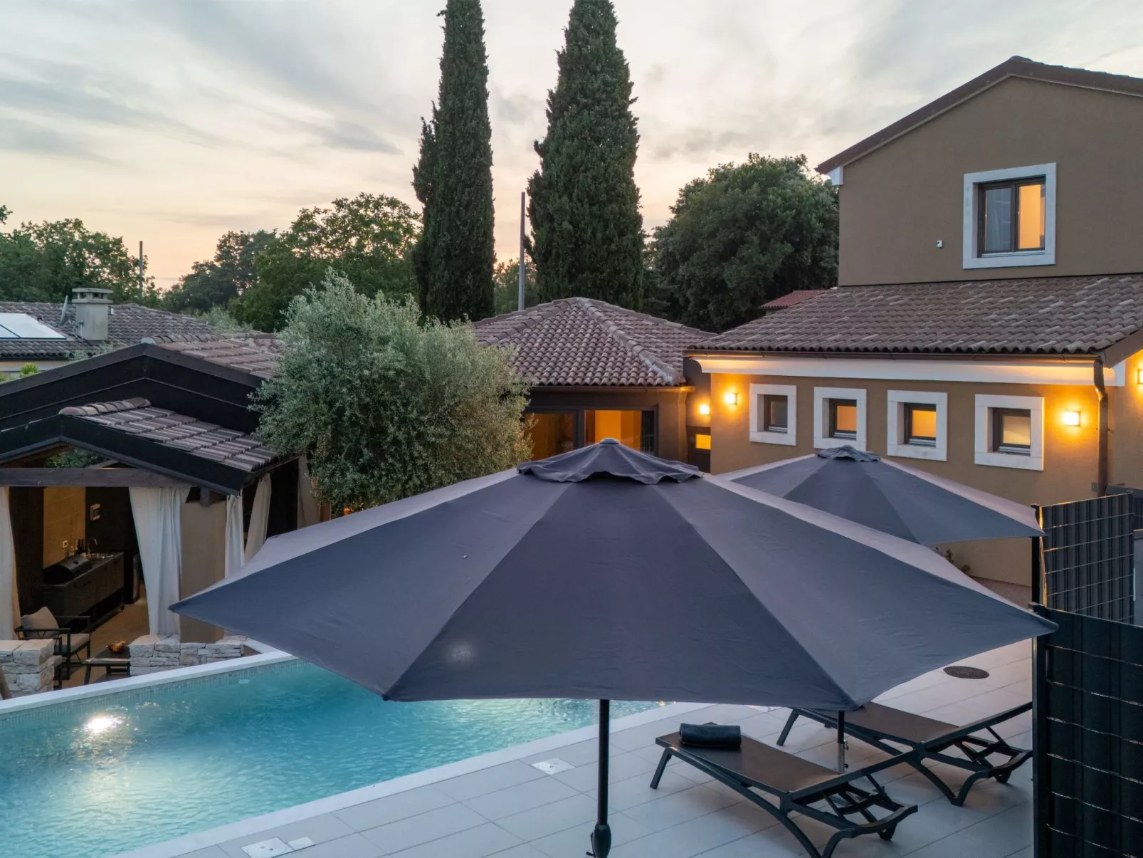 Villa Luna-Image-tags.info