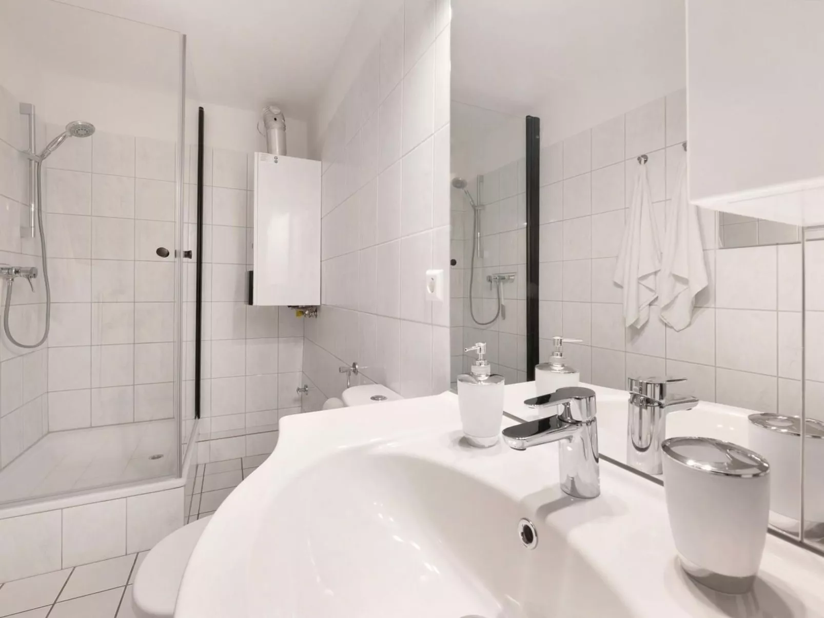 Apartment nähe A1 und Mercedes-Binnen