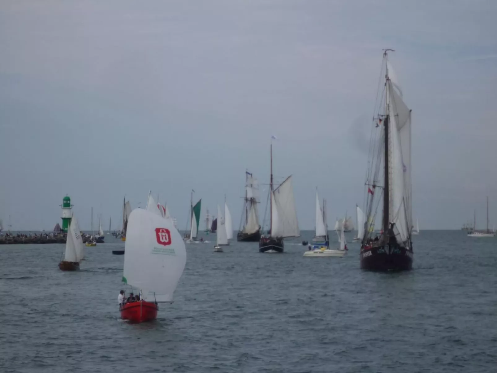 Gemütliches Schwedenhäuschen mit Terrasse-Buiten