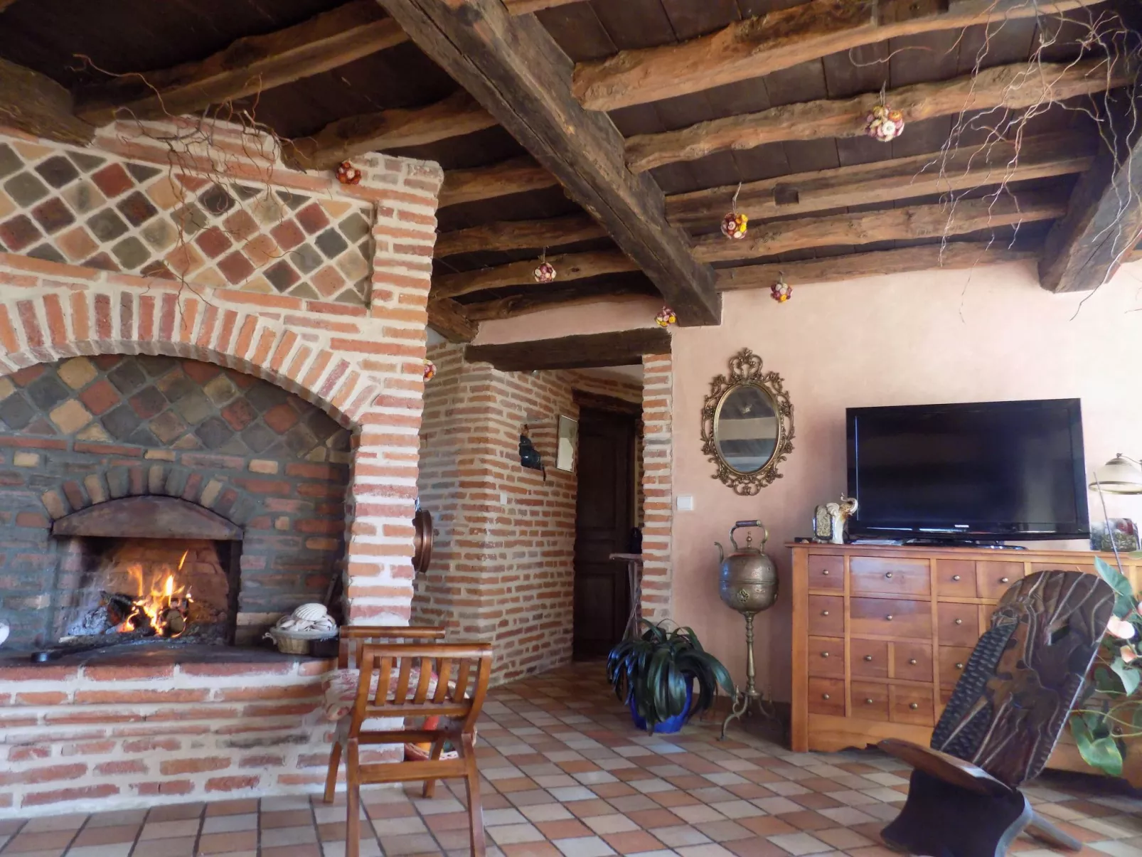 Die Unterkunft für zwei bis sechs Personen, Schwimmbad, Bouleplatz, Spa, Tennis-Binnen