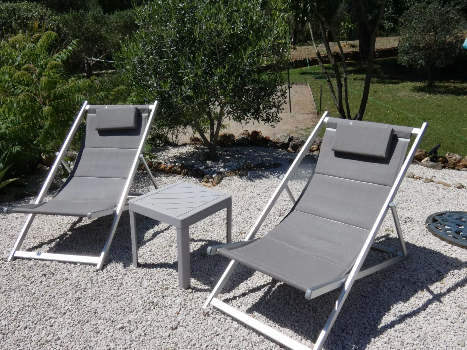 "La Cigale" mit Schwimmbad-Buiten