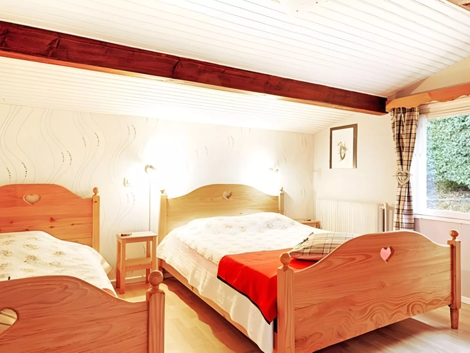 Le Chalet Sous Les Sapins, mit Swimmingpool, Sauna-Binnen