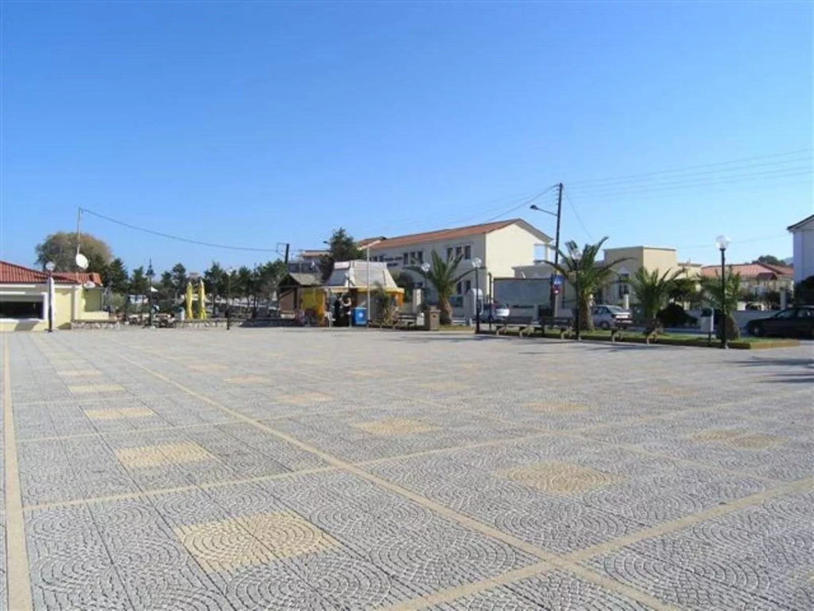 Appartement in Derveni mit Terrasse-Buiten