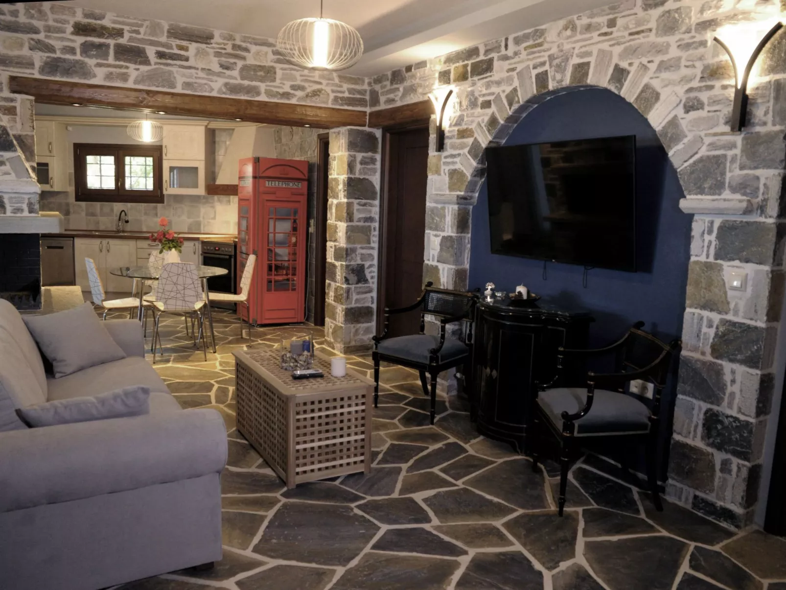 Anwesen mit eigenem Jacuzzi-Binnen