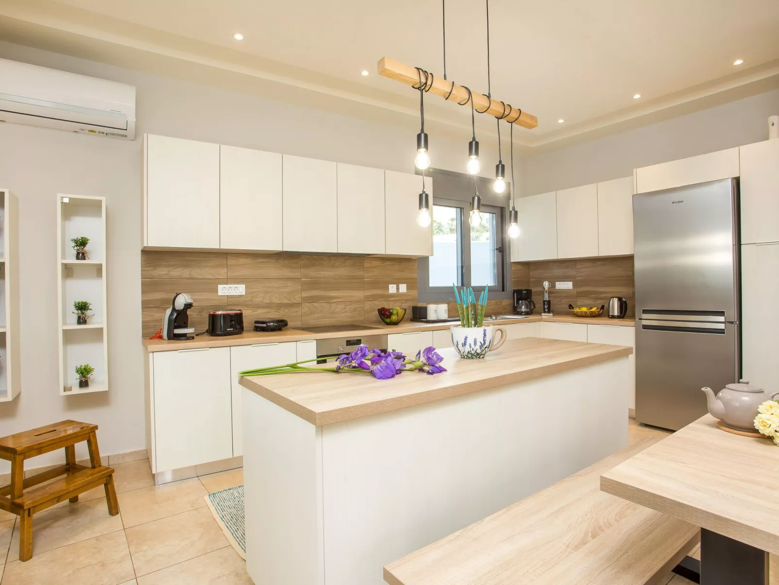 Mit eigenem Garten und Grill-Binnen