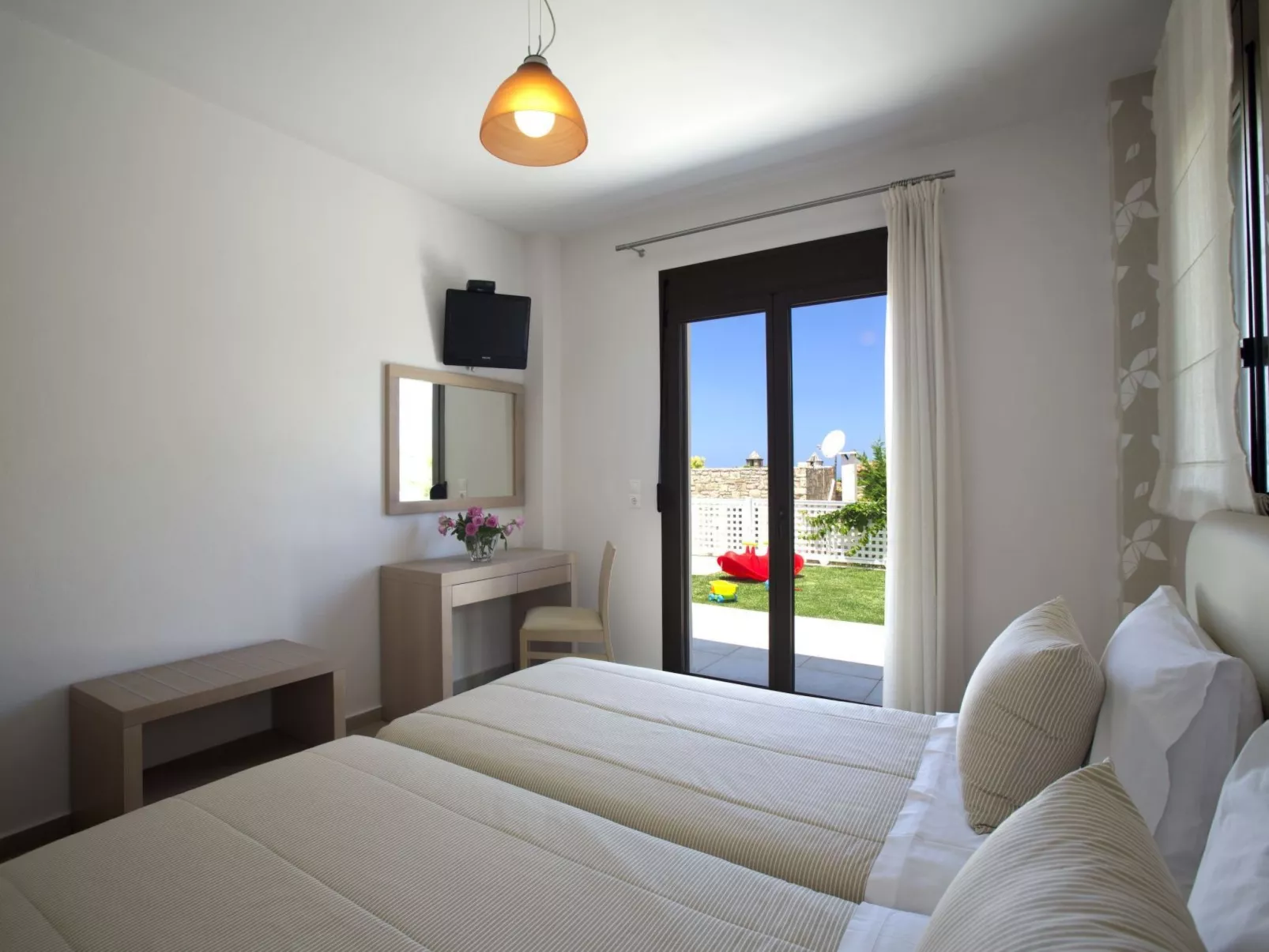 Haus in Arkadi mit Parkplatz vor Ort-Binnen