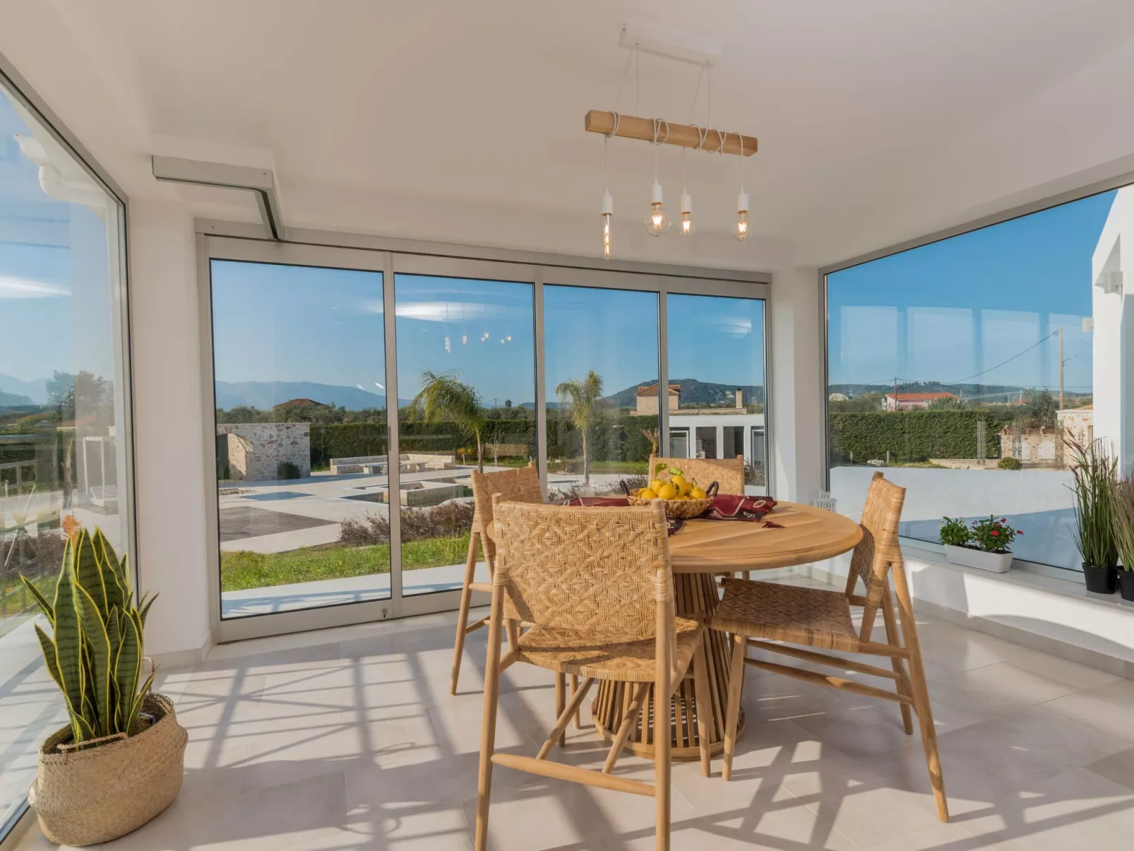 In Arkadii mit Außenpool-Buiten