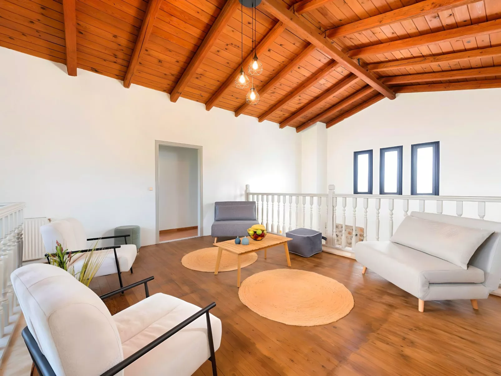 Grey Grand Villa Privater Pool-Binnen