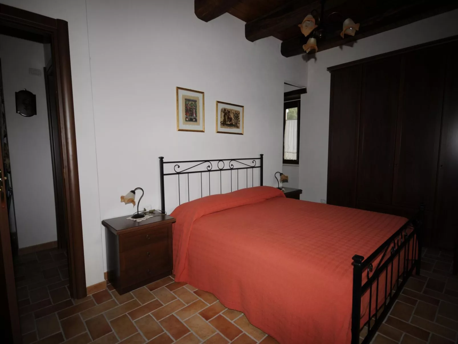 Das Maulbeerbaum-Apartment-Binnen