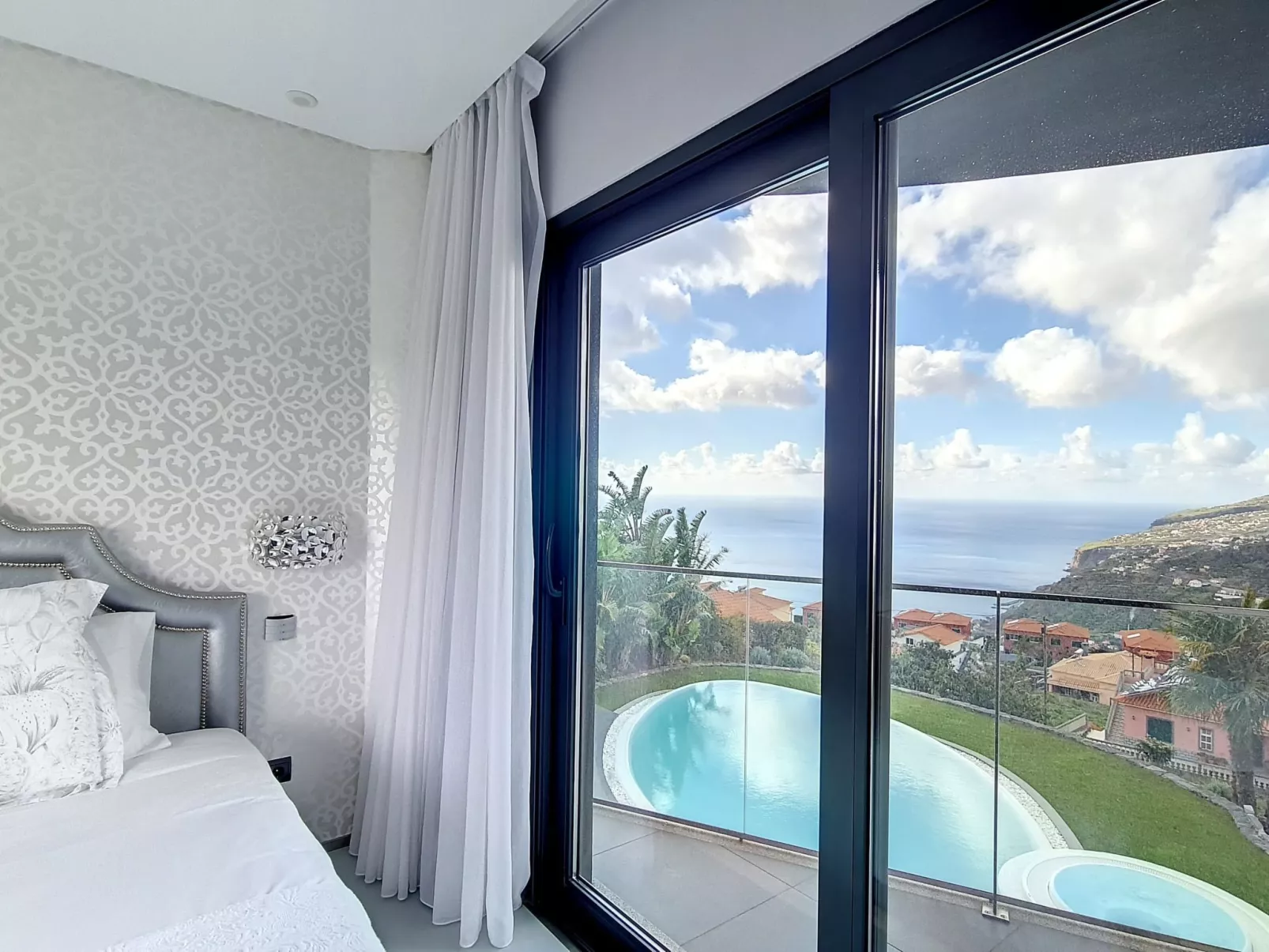 VILLA BONSAI-Image-tags.info