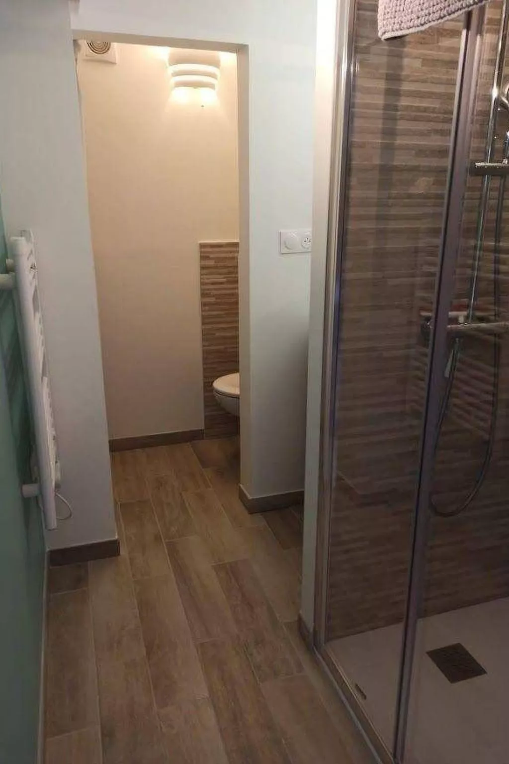 Im Herzen eines provenzalischen Weinguts, Terrasse mit Meerblick, Pool - Image-tags.info