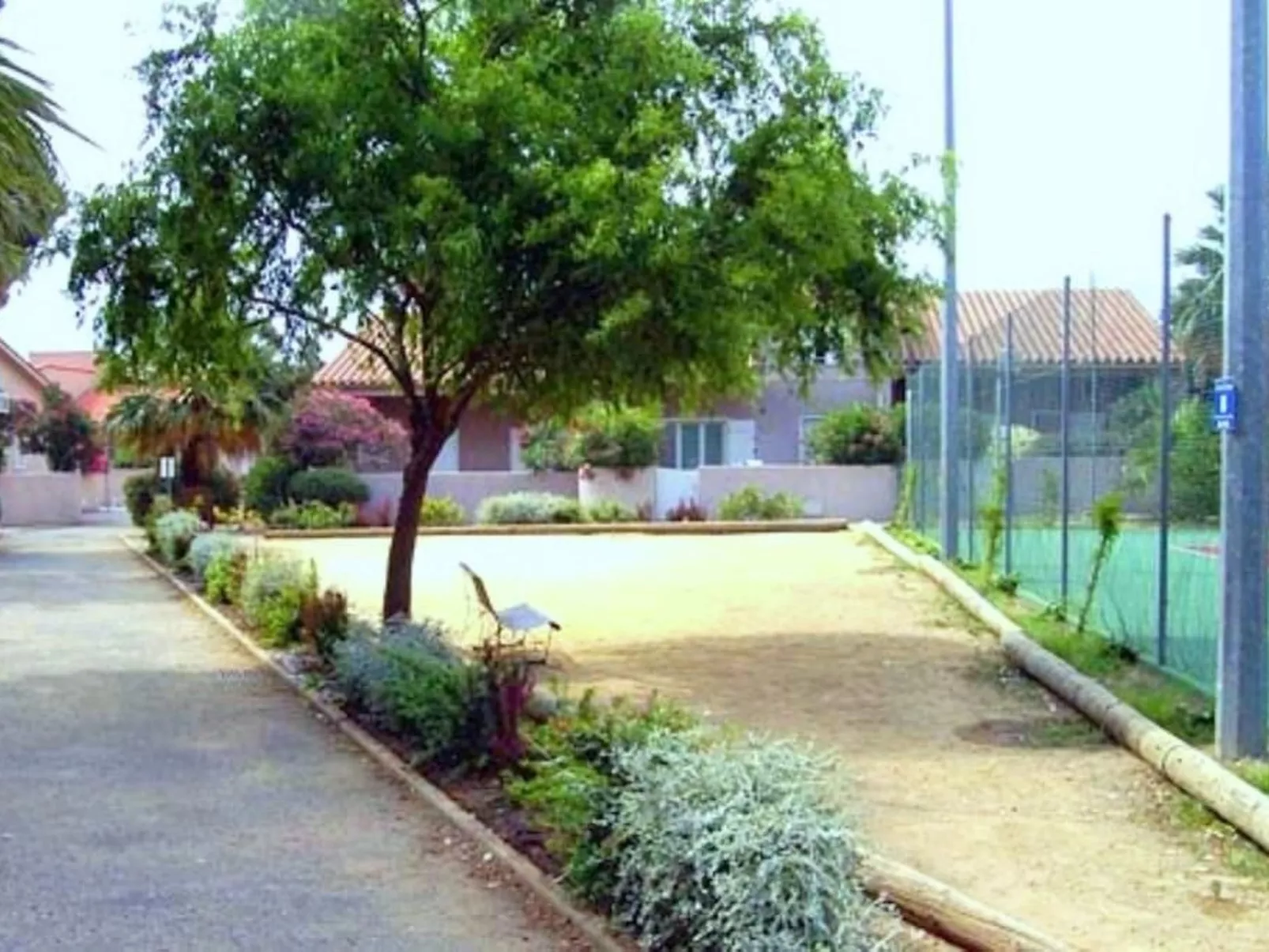 Wohnung "Clos 372" mit Terrasse-Buiten