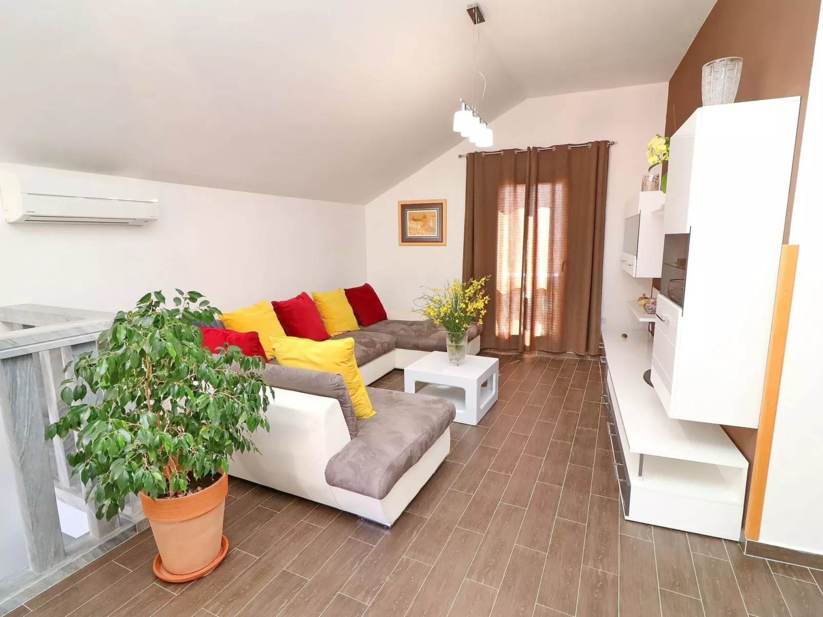 Villa Mila-Image-tags.info