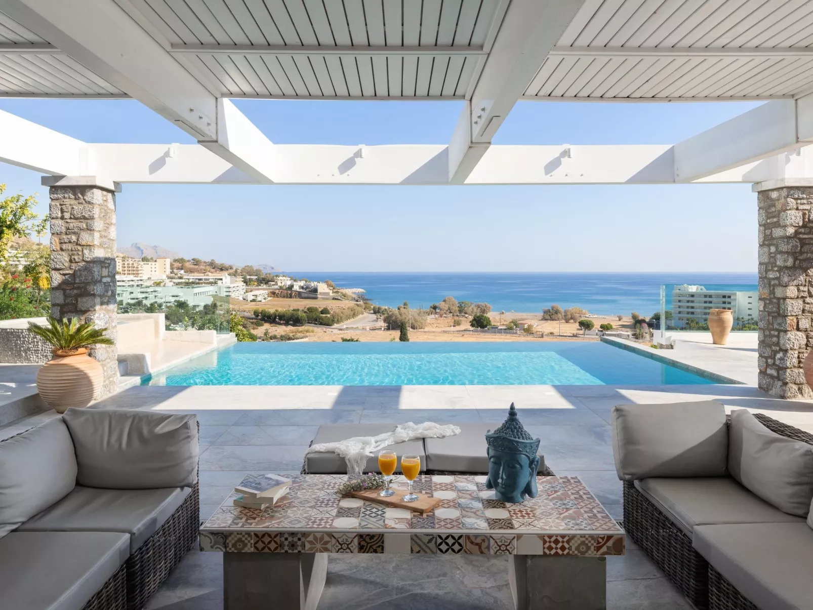 Moderne Luxusvilla-Binnen