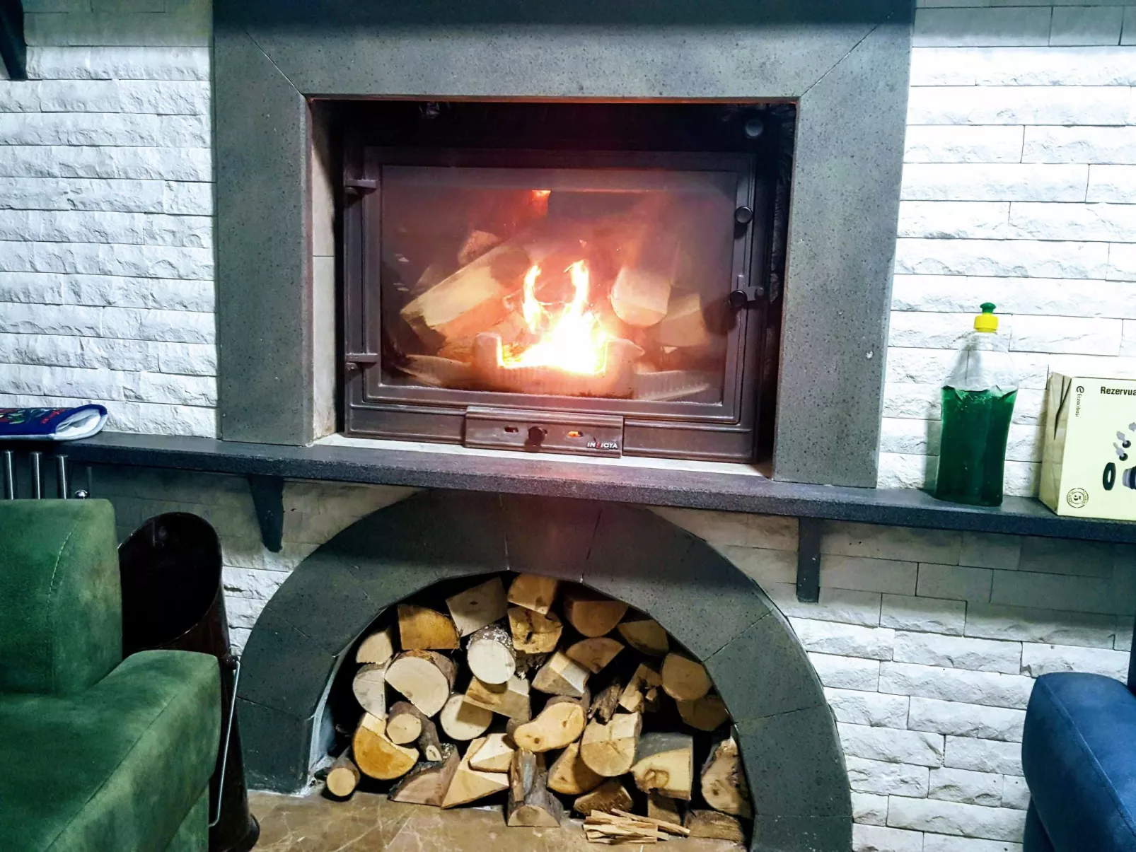 Berghütte mit eigenem Pool - Binnen