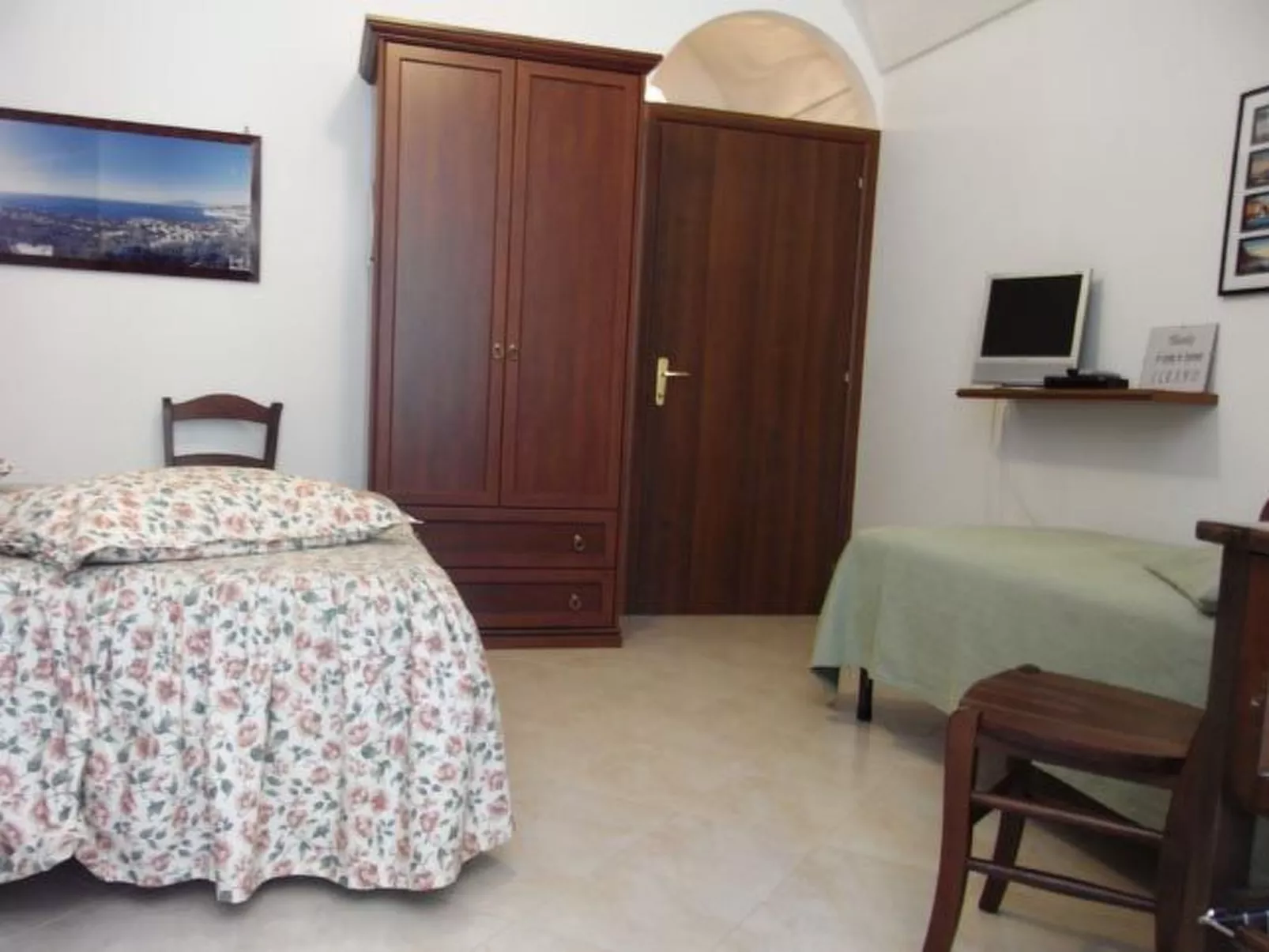 'Camelia-Image-tags.info