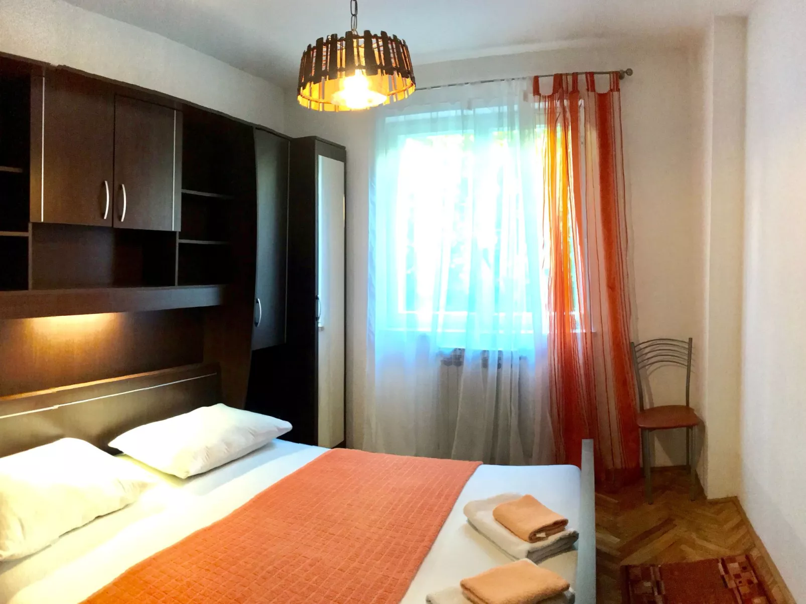 Mit Wasserblick-Binnen