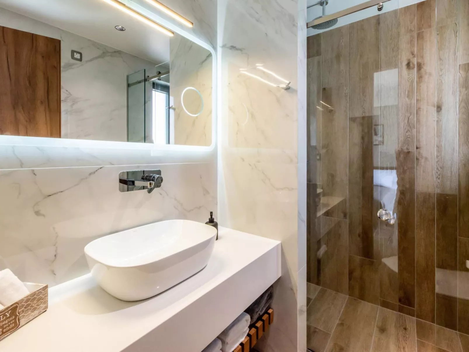 Villa Luna - 100m zum Meer und ''Free'' Beheizter Pool-Binnen