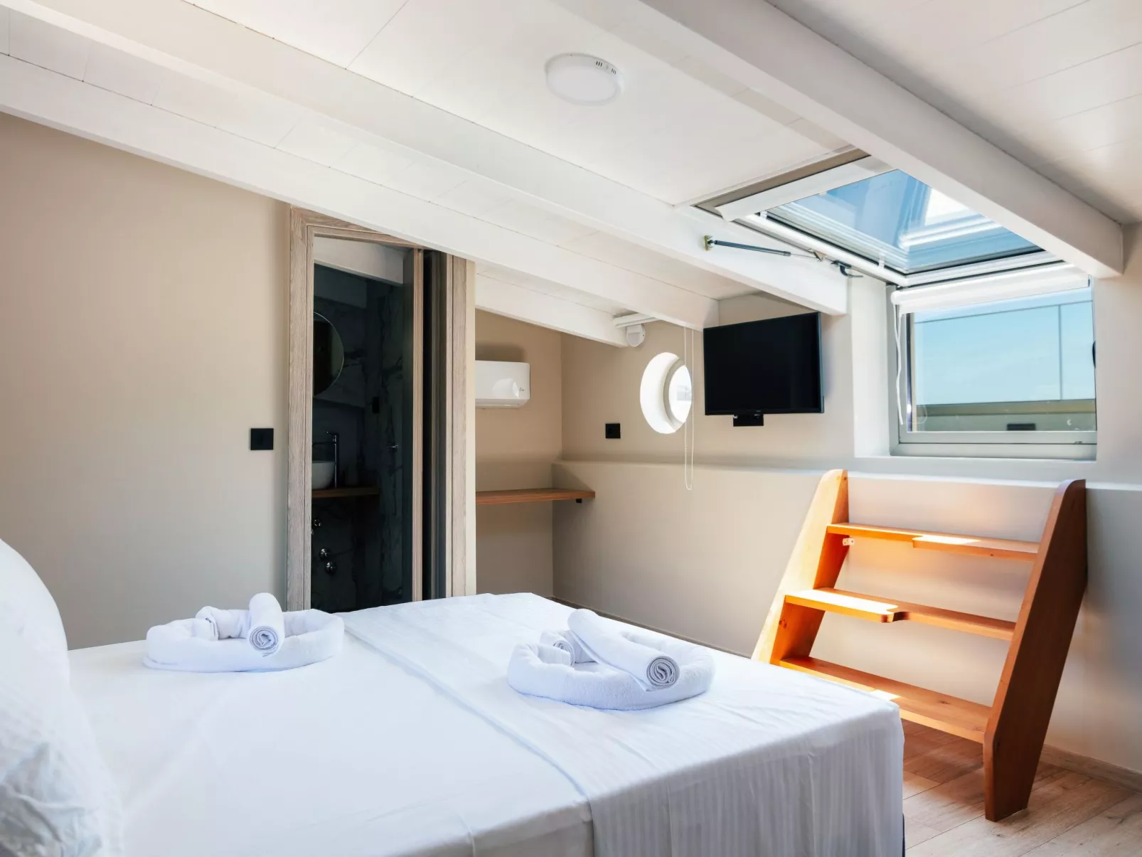 Isla Villen und Suiten Uranus Villa-Binnen