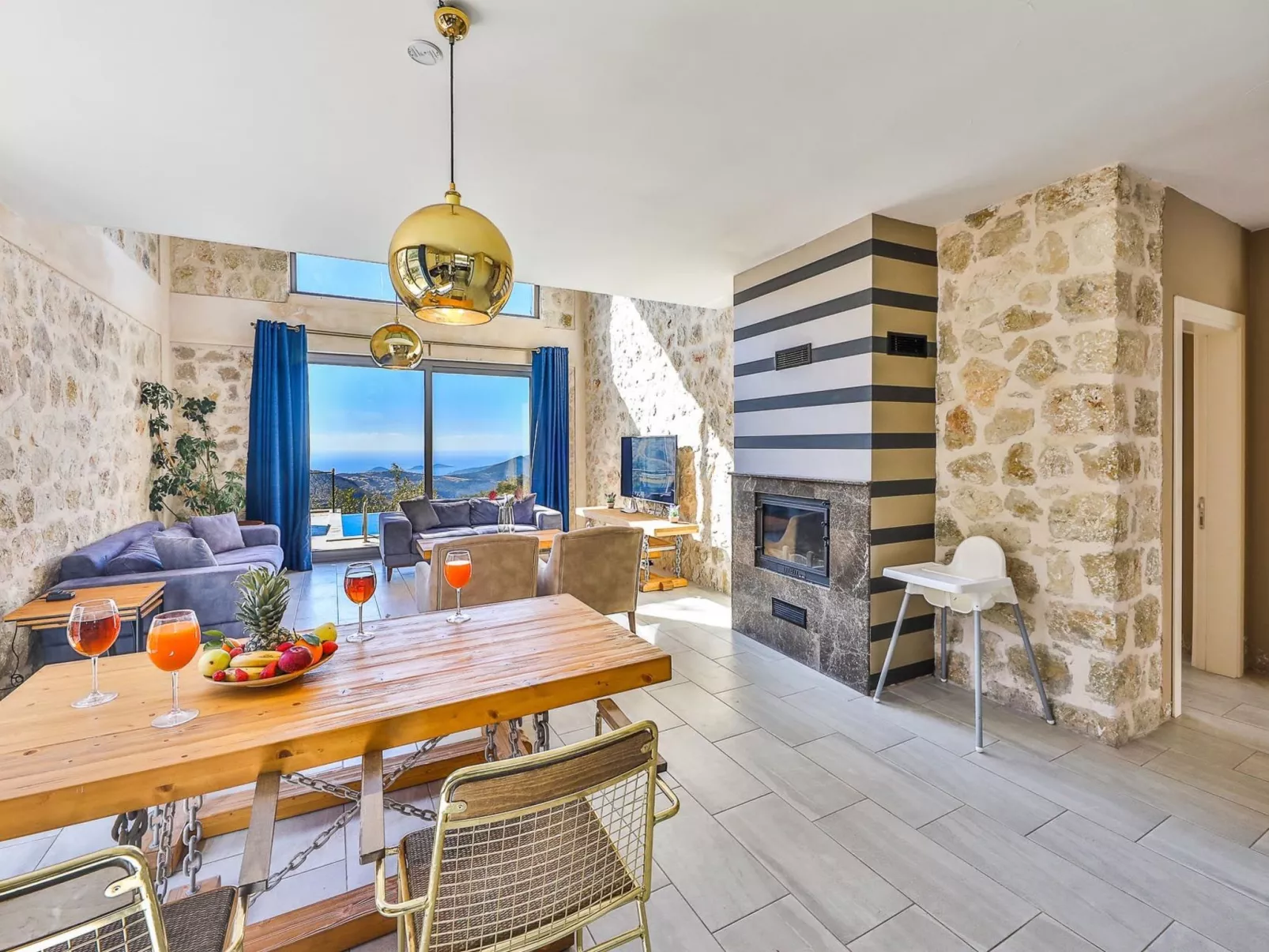 Steinhausvilla in der Natur-Binnen