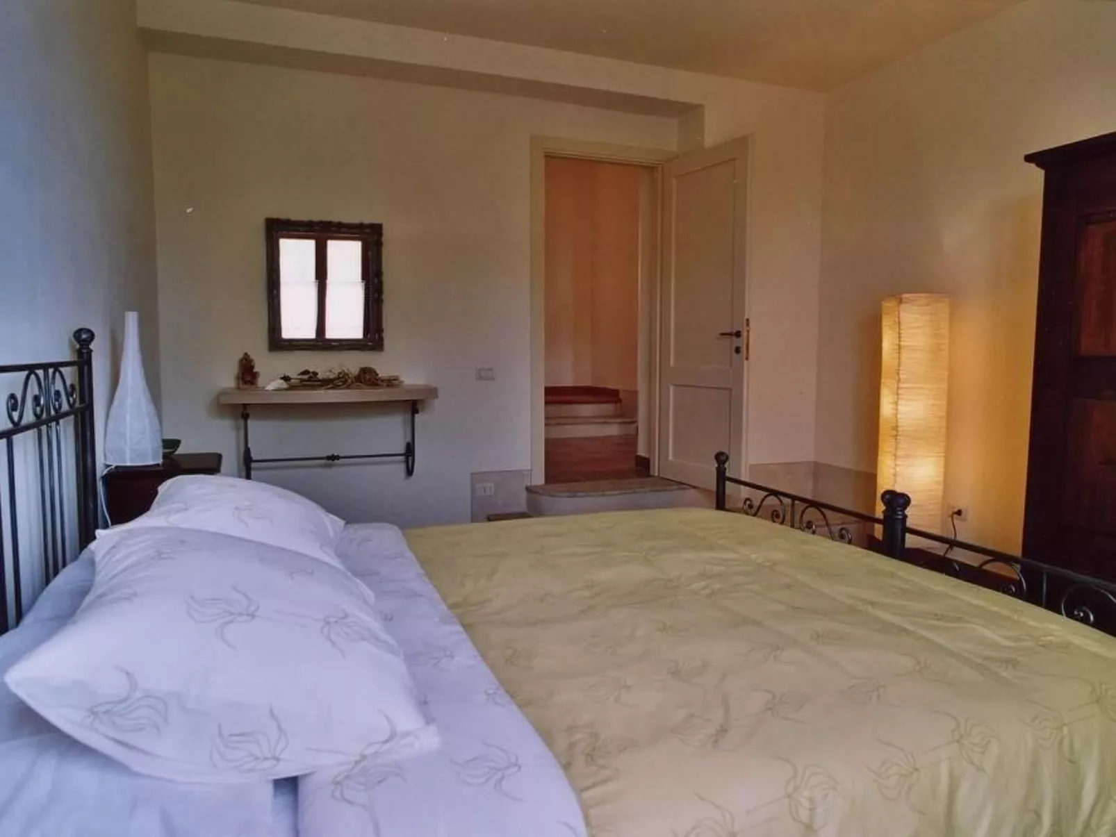 Flach "Madonnino quercia-Binnen