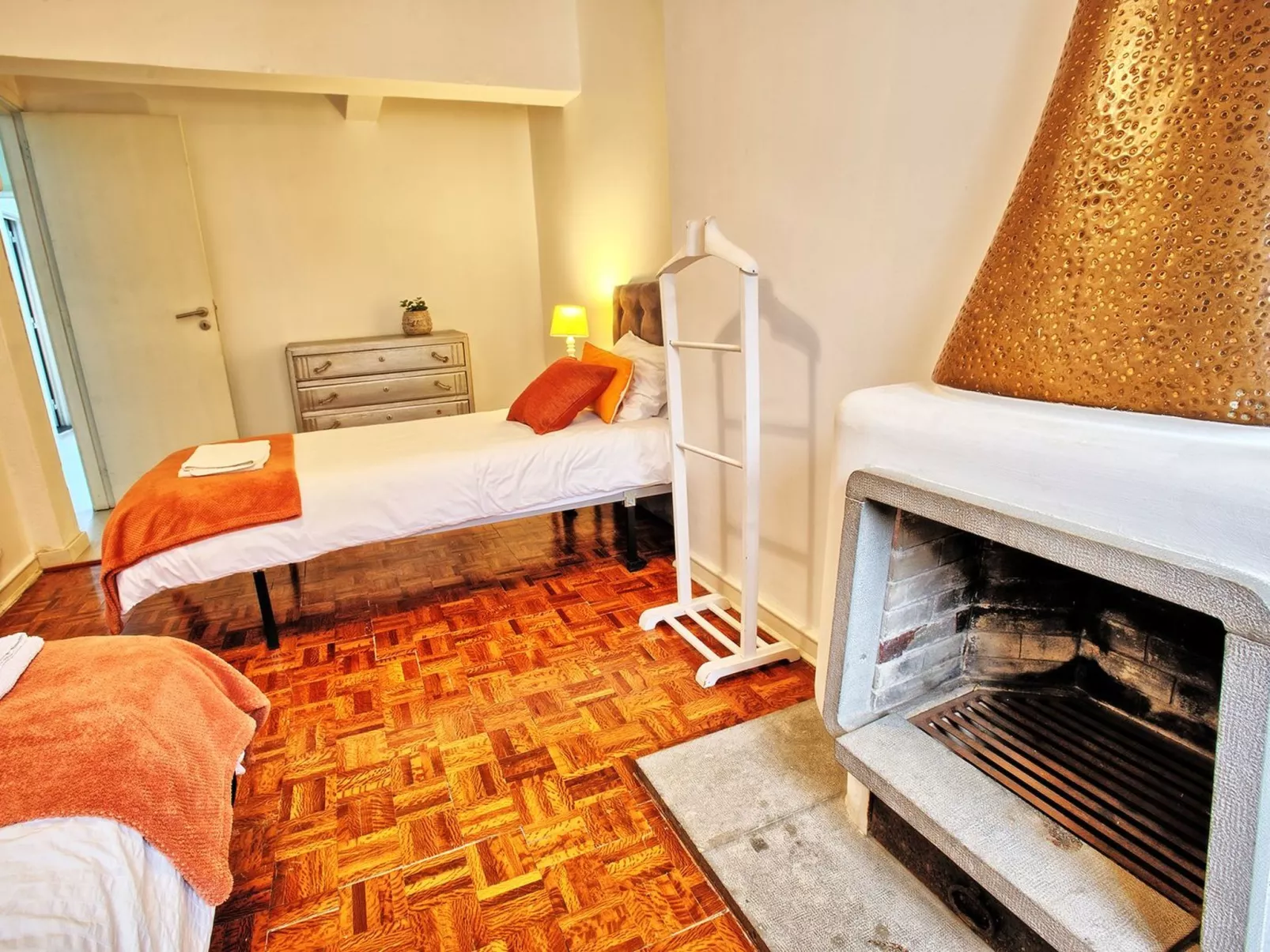 Schönes Haus in Lissabon-Image-tags.info