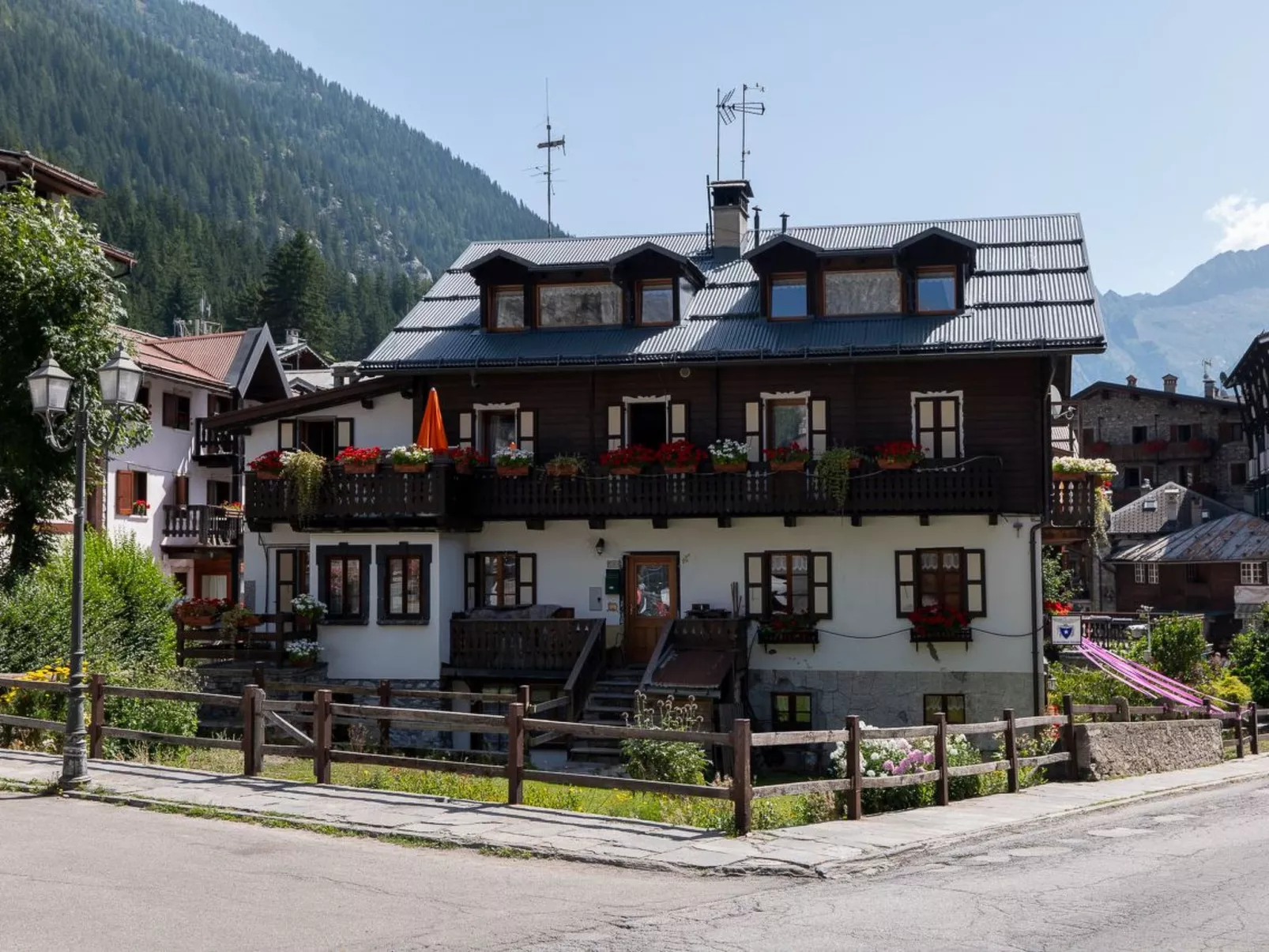 Central Square Wohnung-Image-tags.info