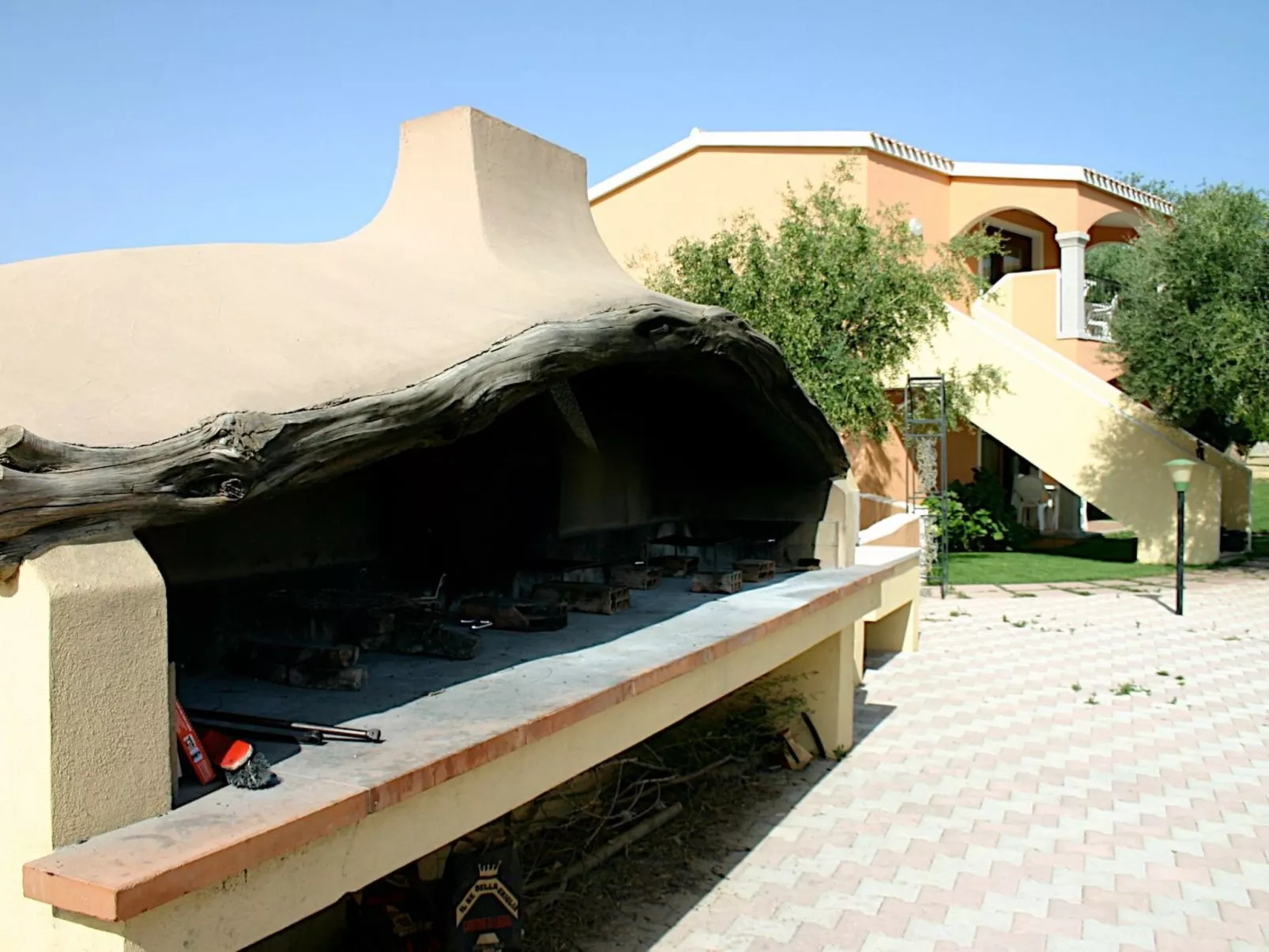 Badus in Badesi-Buiten