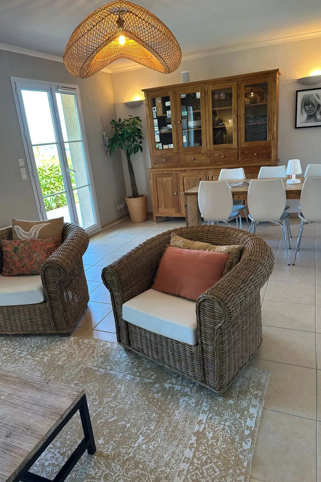 Mit Garten, Grill und Terrasse-Binnen