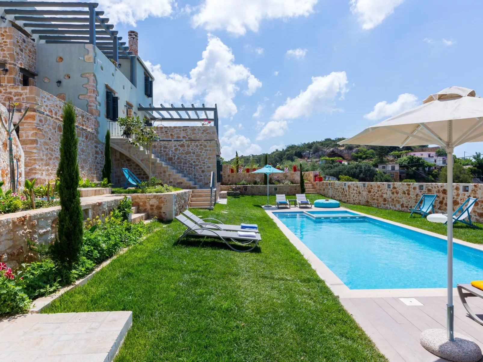 In Achlades mit Privatem Pool-Image-tags.info