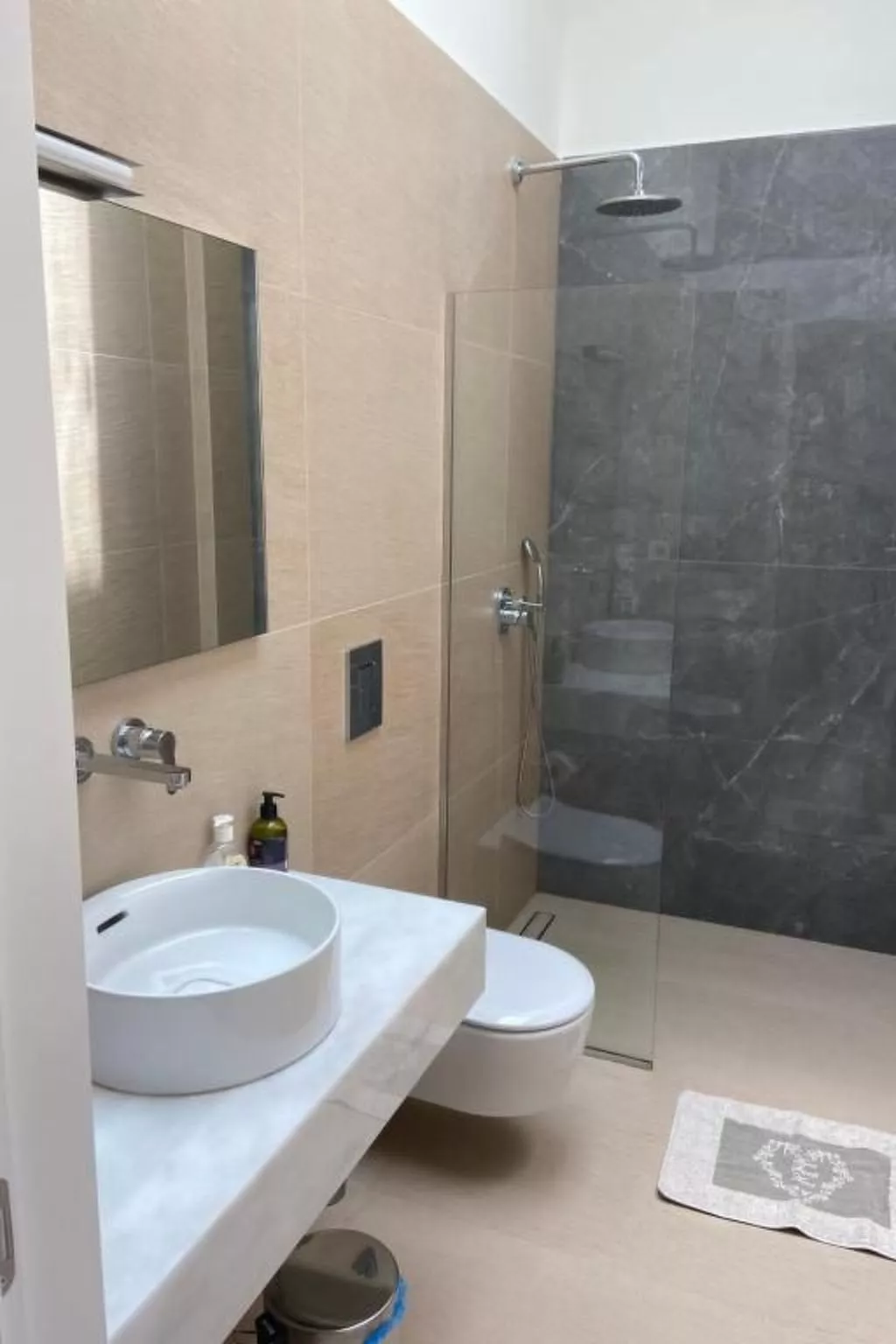 Neue einzigartige Villa mit atemberaubender Aussicht in Strandnähe-Image-tags.info