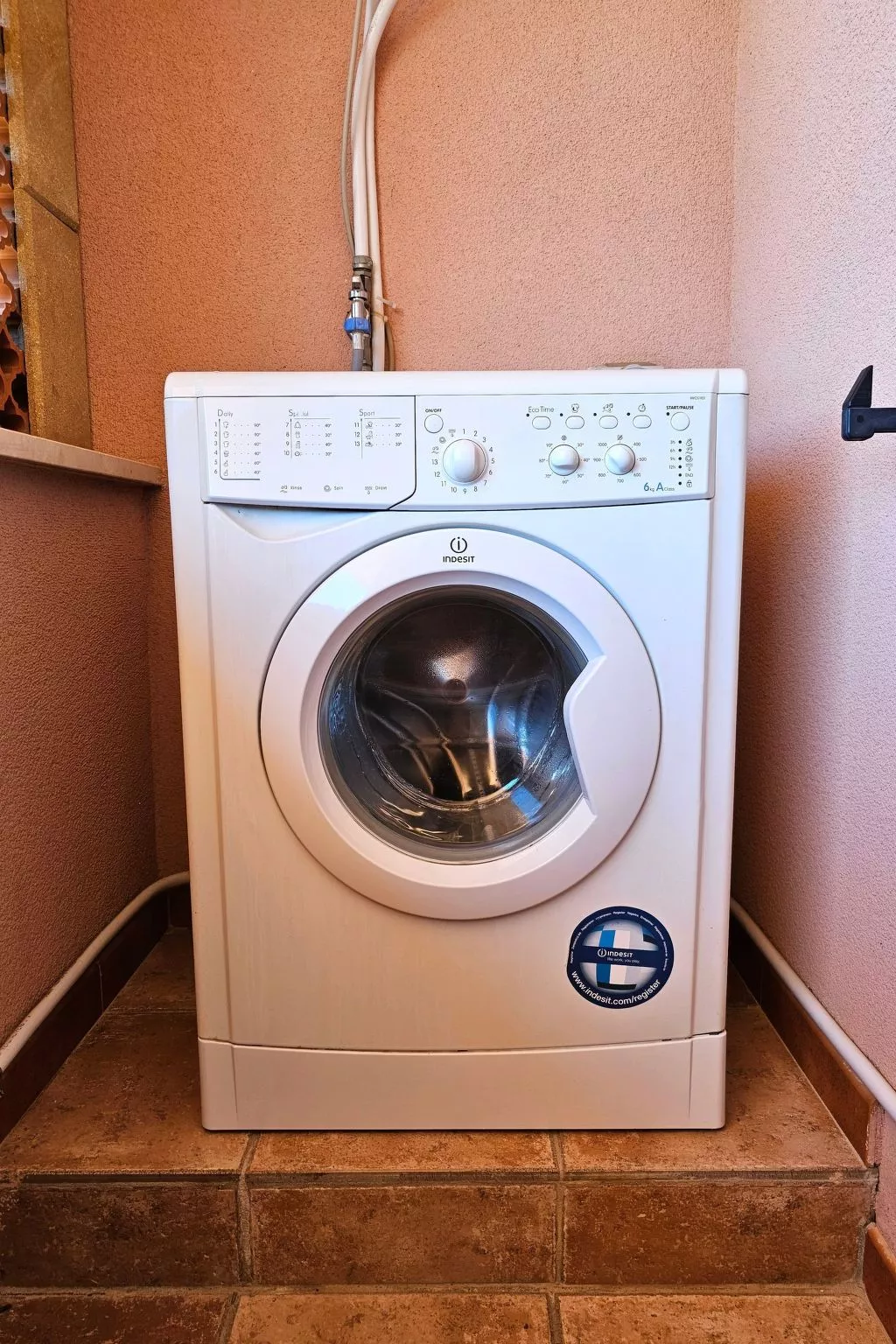 Helle mediterrane Villa mit Veranda und Garten-Binnen