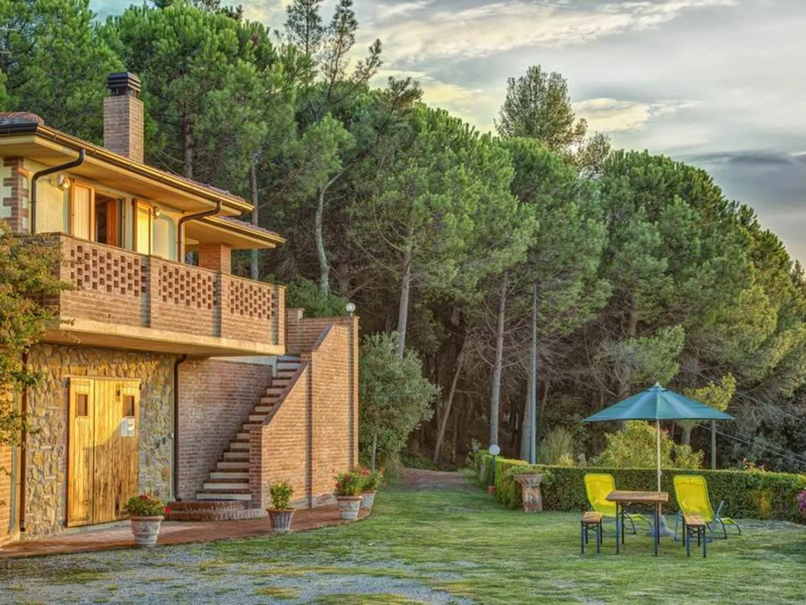 "Raffaello leccino-Buiten