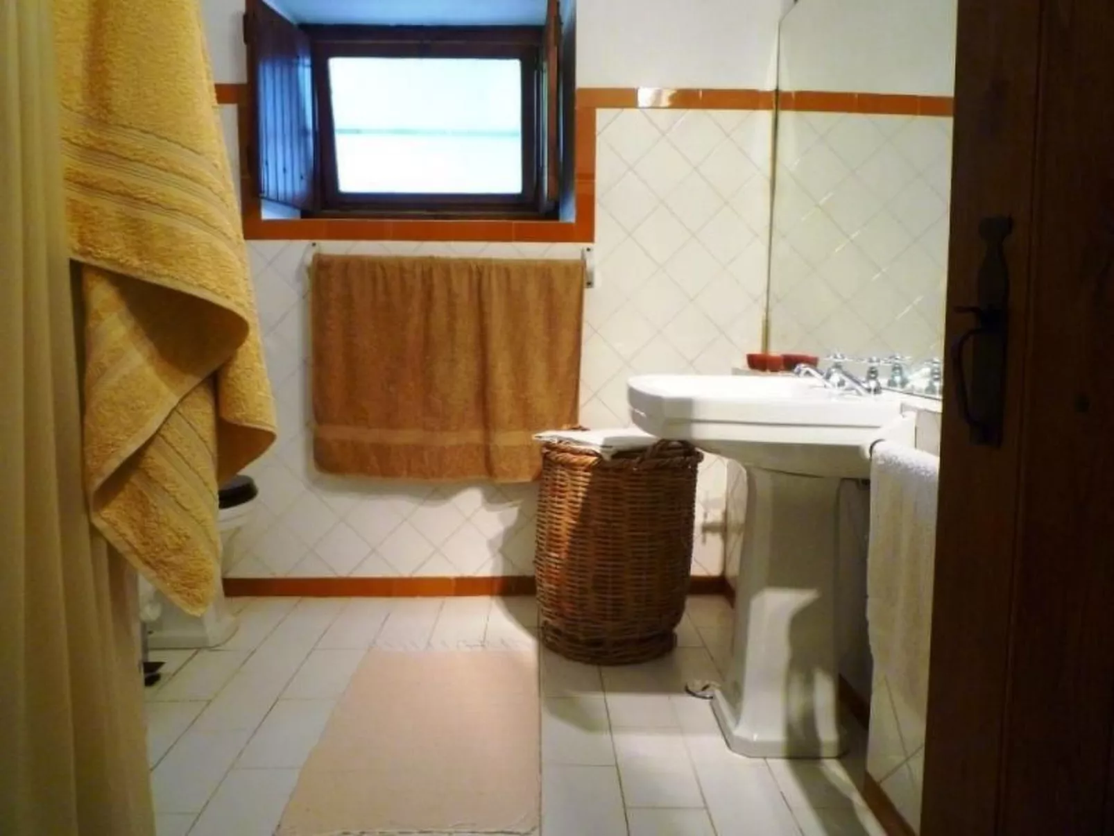 "Casa Velha do Cerro"-Image-tags.info