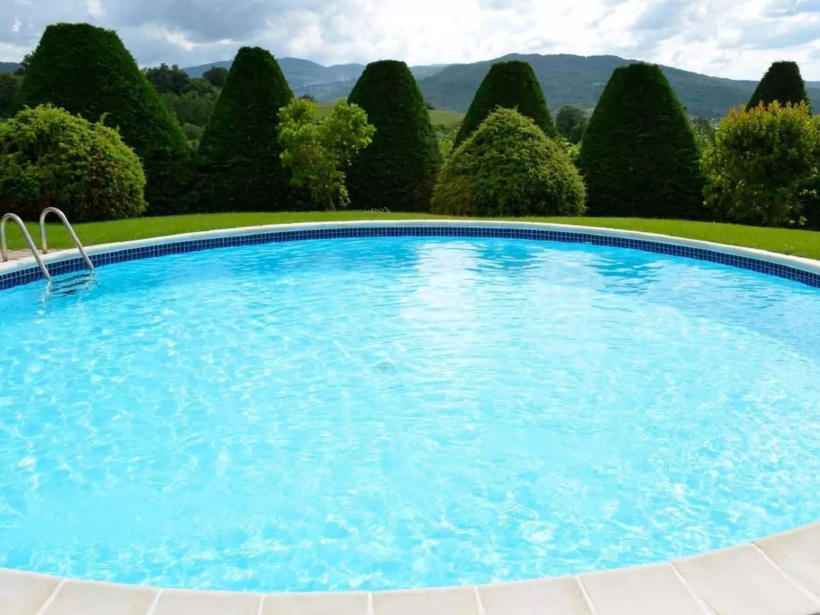 Anwesen "Toskanische Villa" mit privatem Pool-Buiten