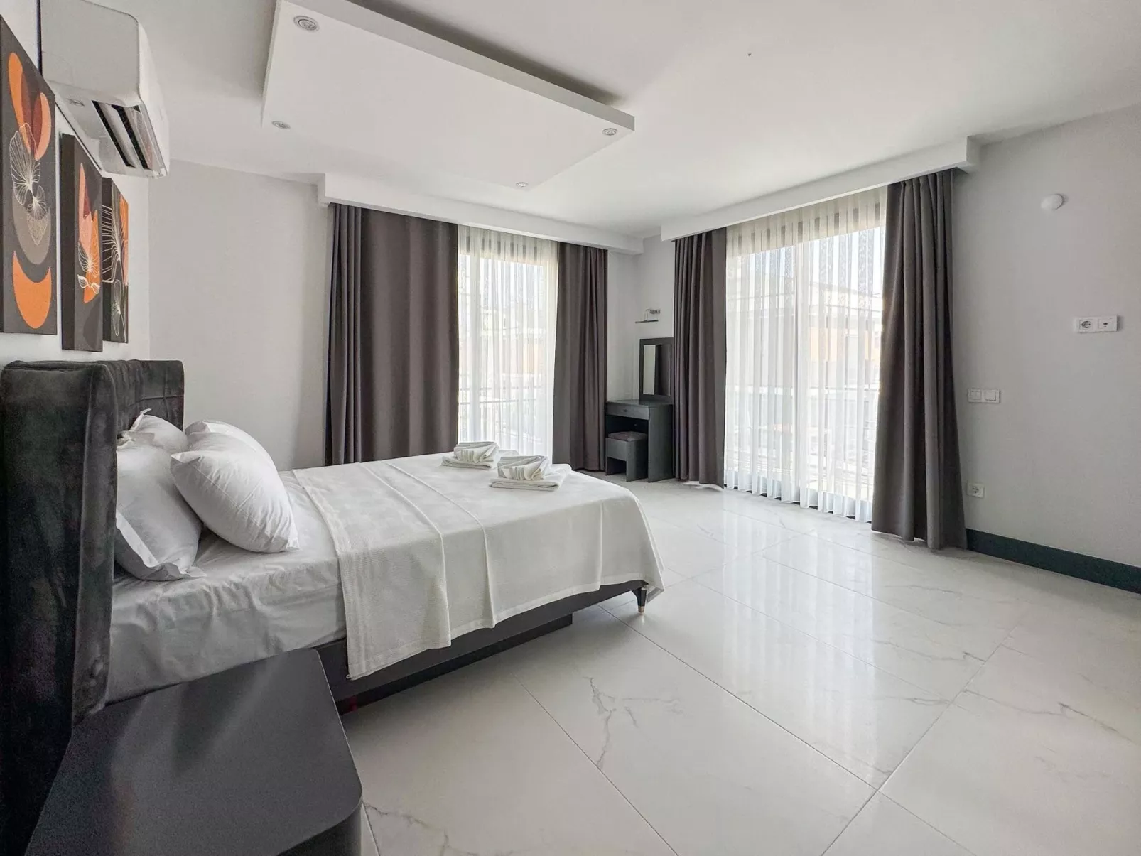 Luxuriöse Villa "Galaxy V4", 300 Meter vom Meer-Image-tags.info