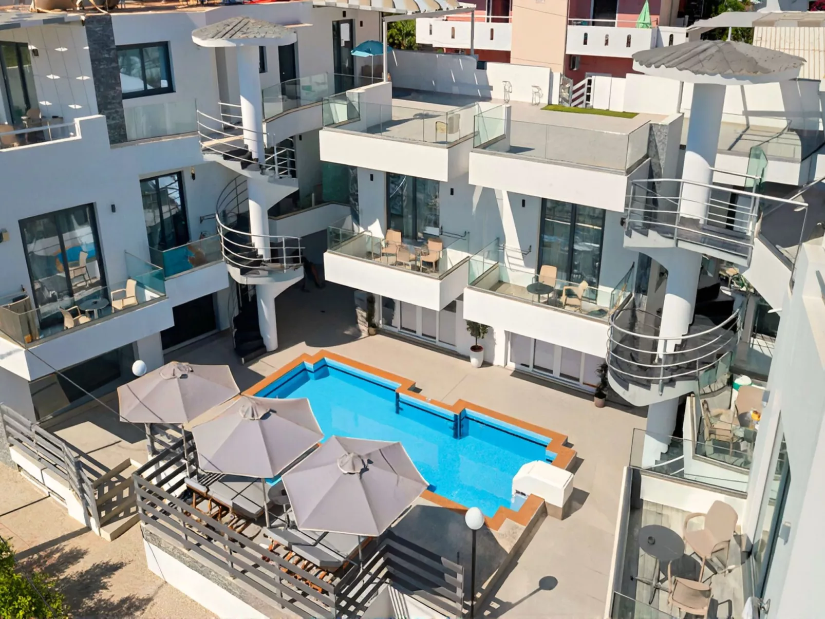 Pnoe Beachside Suite-Image-tags.info