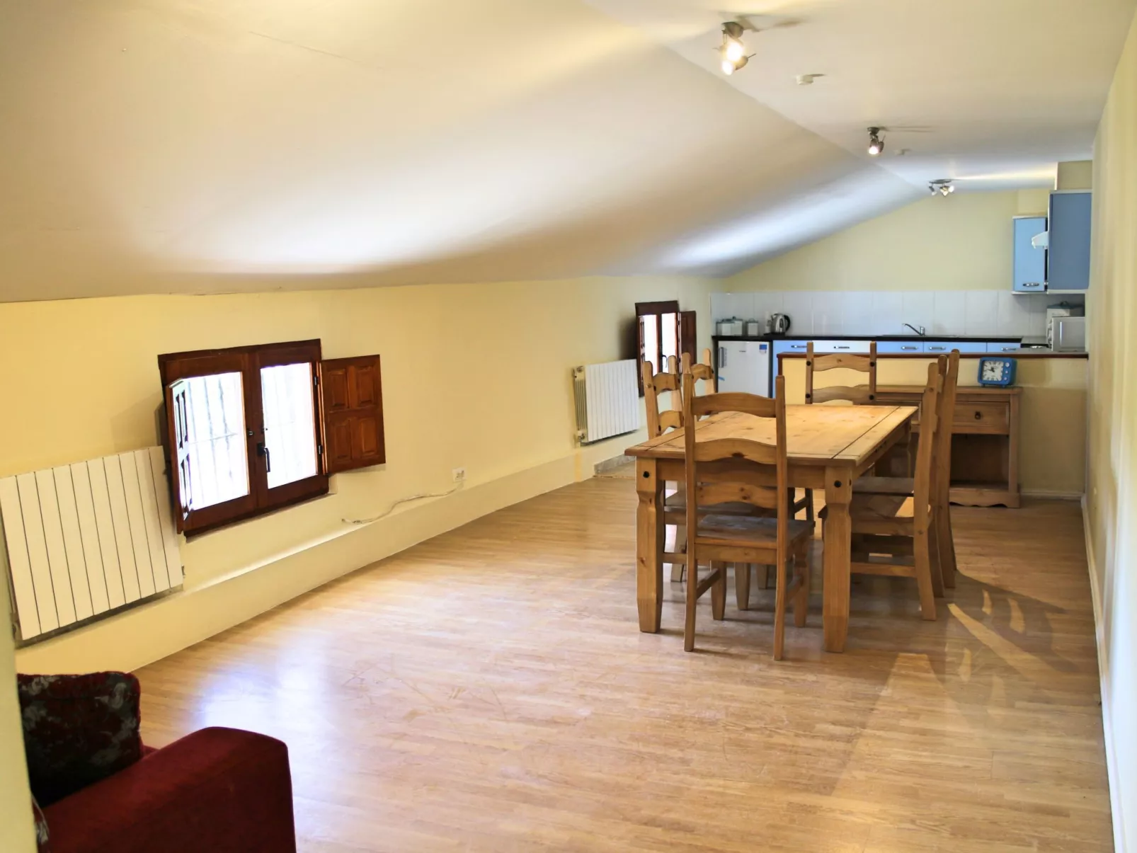 Schönes Haus in Villena mit fabelhaftem Pool-Binnen